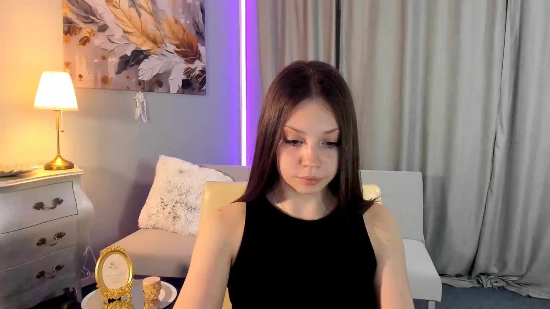 Gallery image thumbnail from CutieScarlett's myfreecams stream on, 05/28/2025, 18:51 image 19 of 20