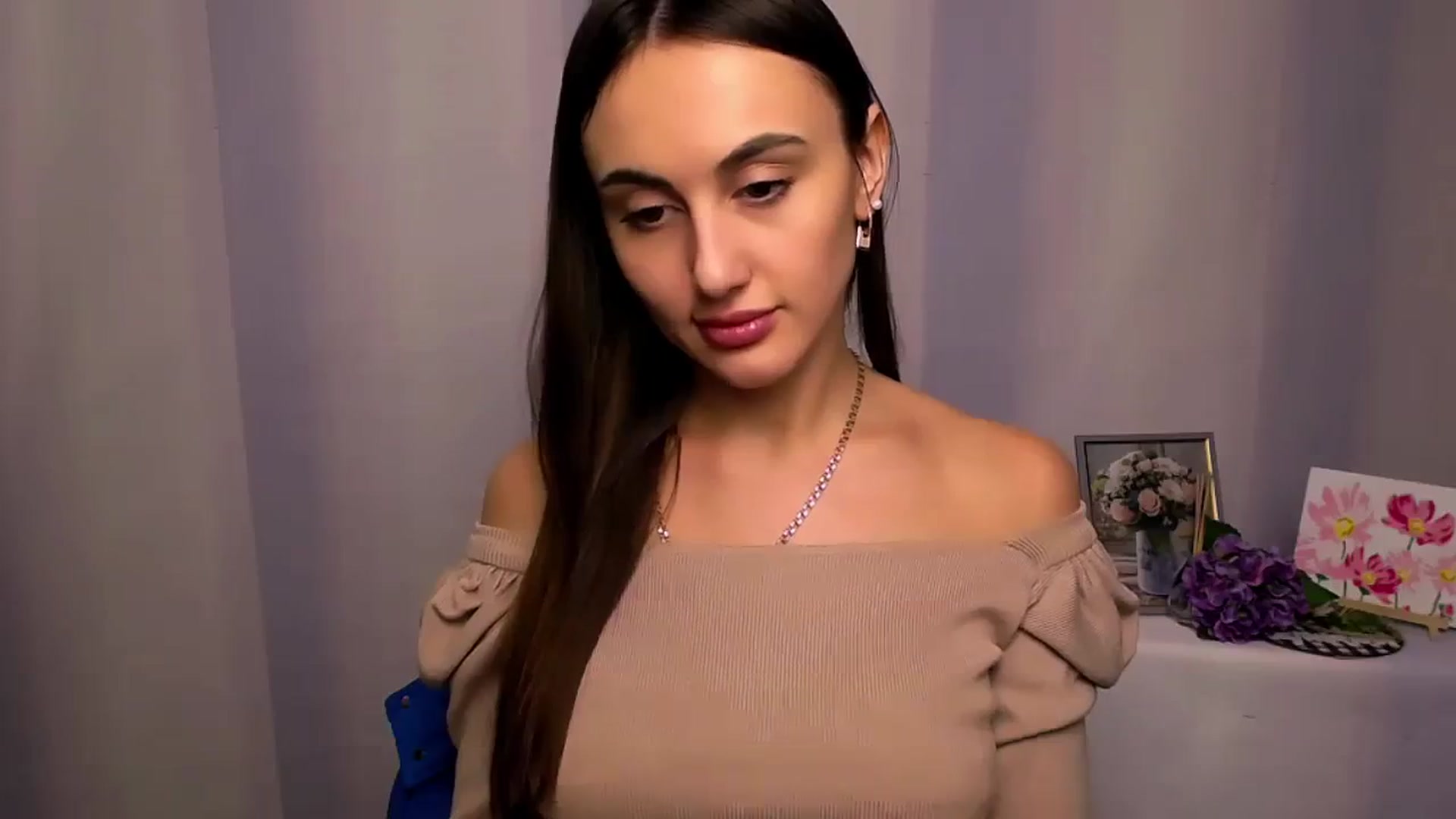 Gallery image thumbnail from Cutie_Angell_'s myfreecams stream on, 11/16/2023, 12:08 image 6 of 20