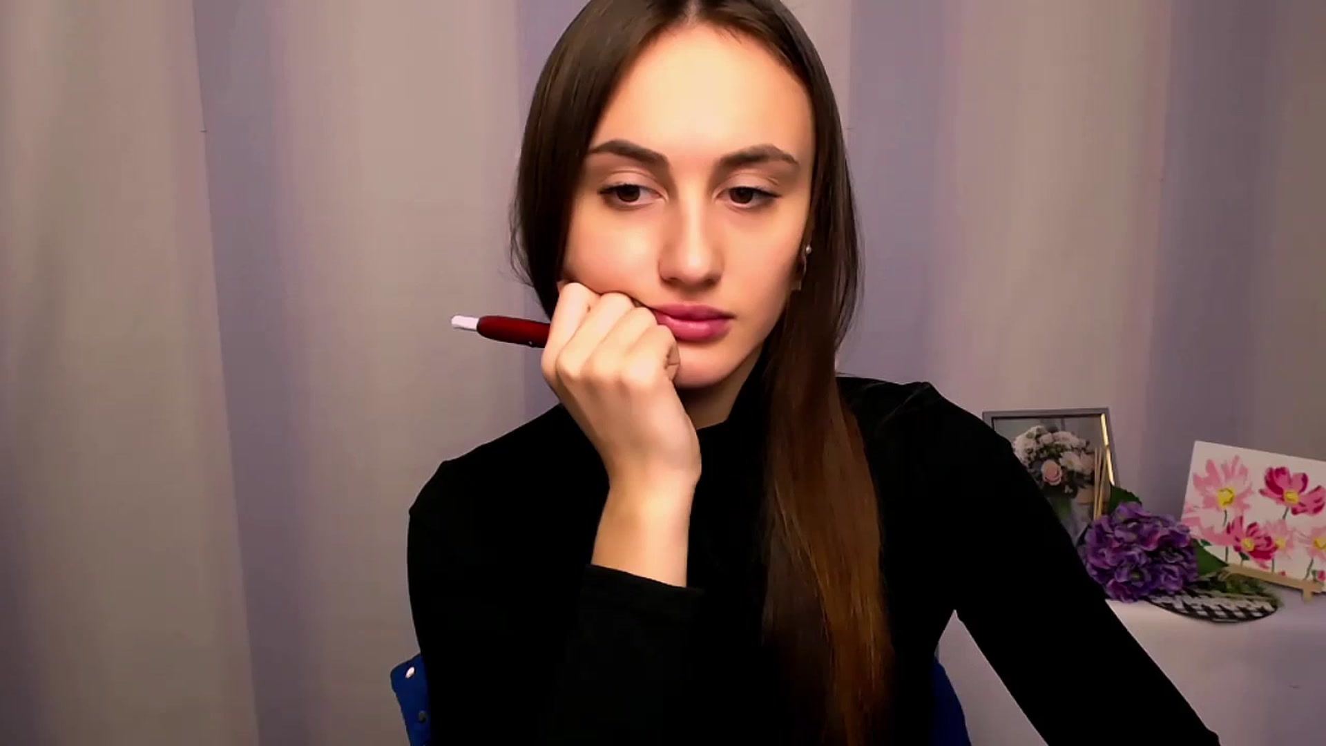 Gallery image thumbnail from Cutie_Angell_'s myfreecams stream on, 11/19/2023, 13:00 image 11 of 20