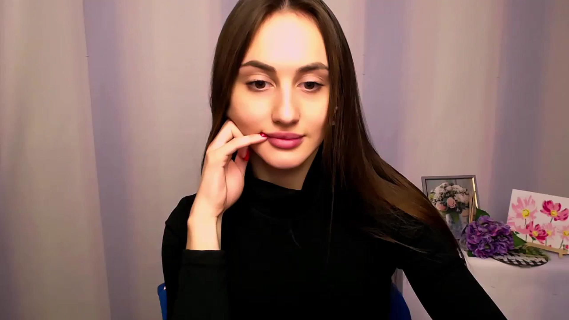Gallery image thumbnail from Cutie_Angell_'s myfreecams stream on, 11/19/2023, 13:00 image 3 of 20