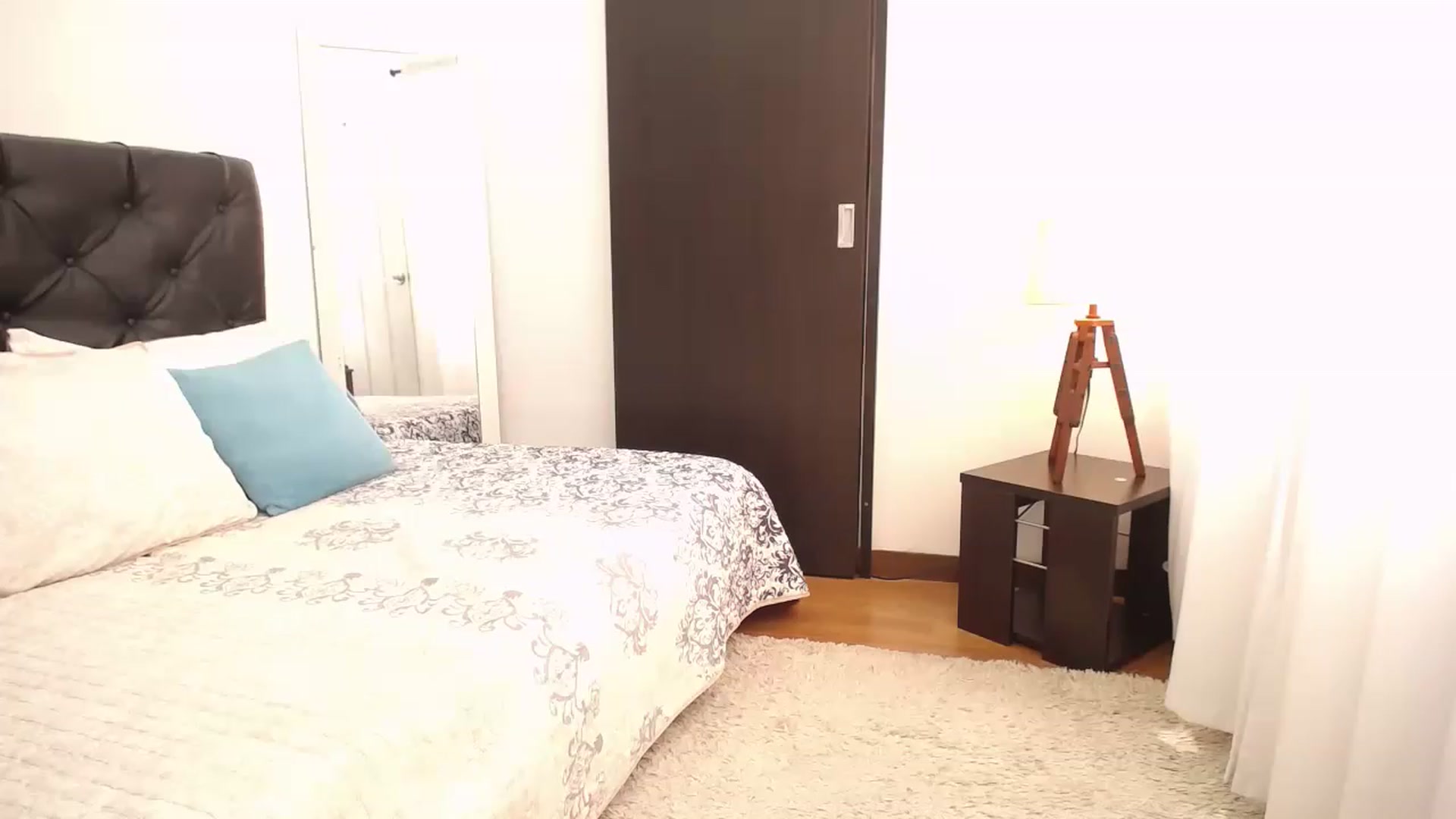 Gallery image thumbnail from Cutie_Marie's myfreecams stream on, 03/25/2023, 17:04 image 17 of 20
