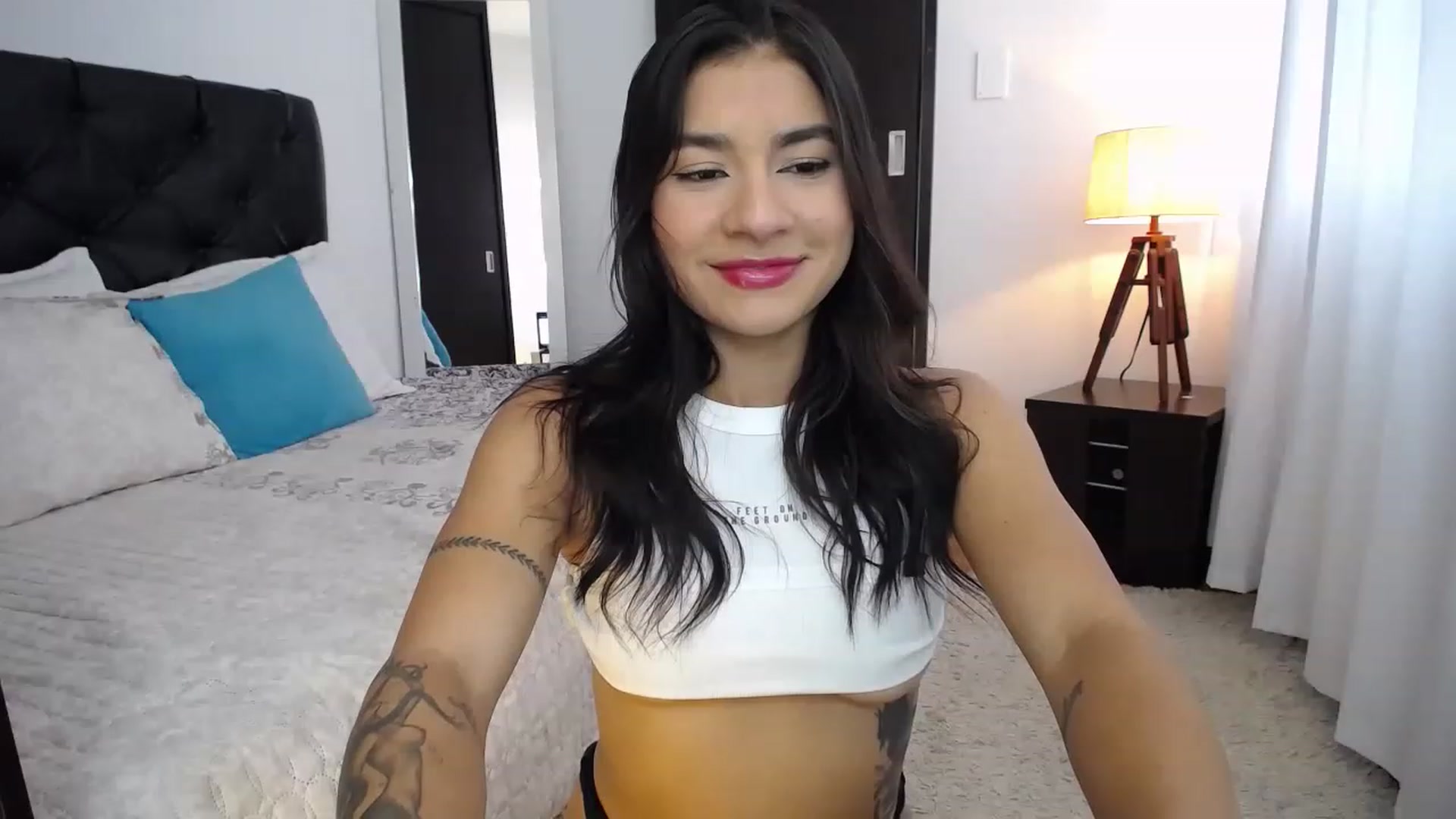Gallery image thumbnail from Cutie_Marie's myfreecams stream on, 04/15/2023, 20:09 image 16 of 20