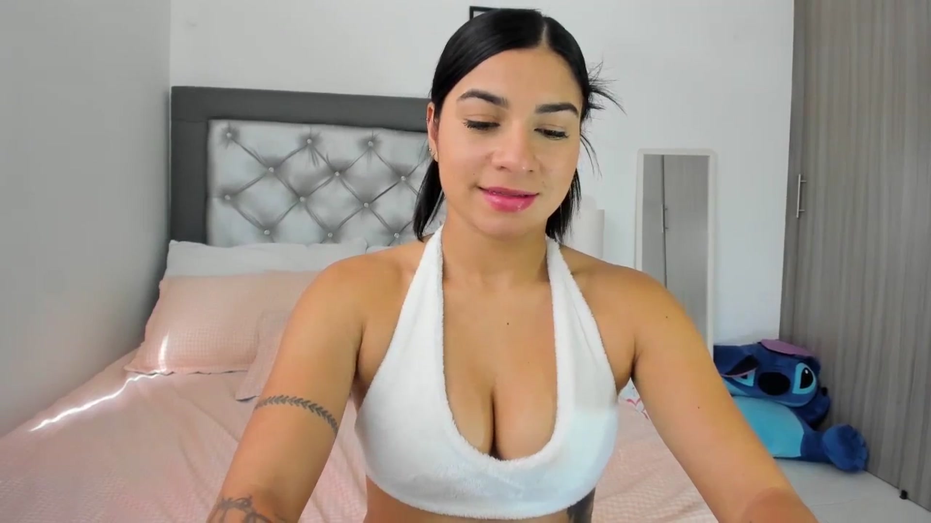 Gallery image thumbnail from Cutie_Marie's myfreecams stream on, 11/27/2023, 15:55 image 4 of 20