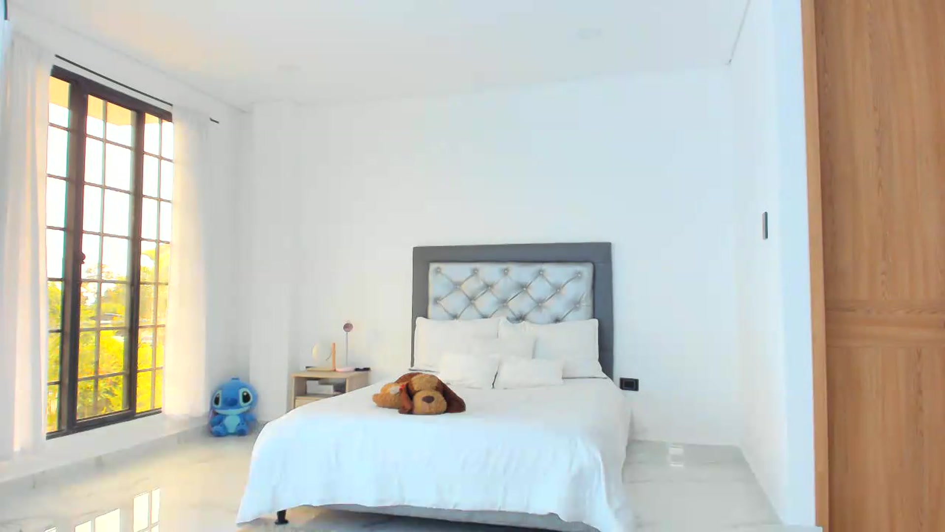 Gallery image thumbnail from Cutie_Marie's myfreecams stream on, 05/16/2026, 18:05 image 6 of 20