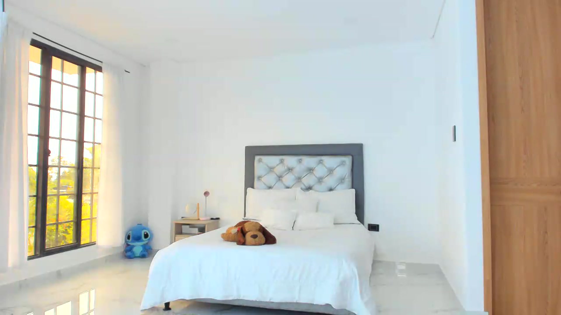Gallery image thumbnail from Cutie_Marie's myfreecams stream on, 05/16/2026, 18:05 image 5 of 20