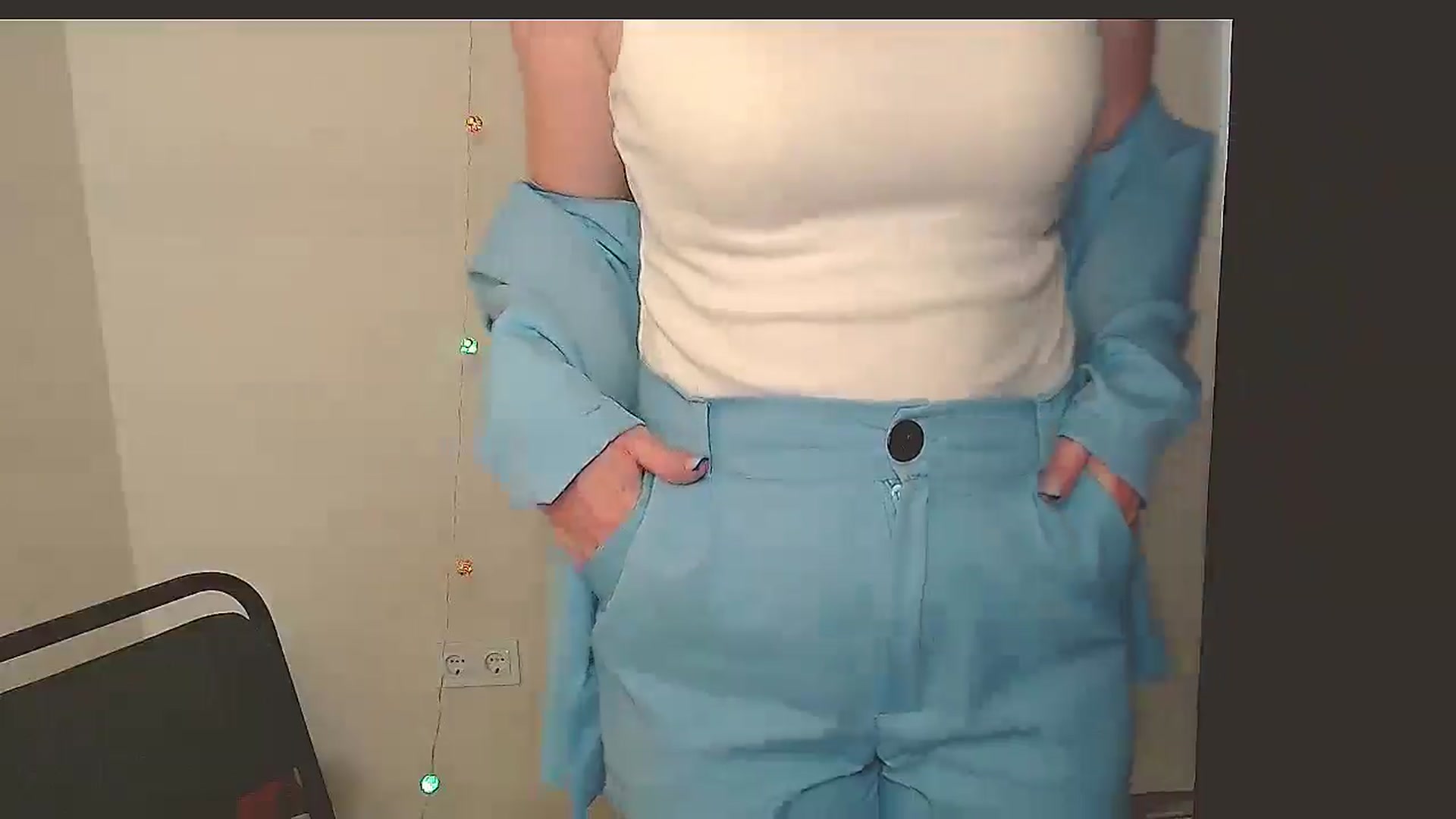 Gallery image thumbnail from Cutie_and_shy's myfreecams stream on, 08/14/2025, 12:45 image 12 of 20