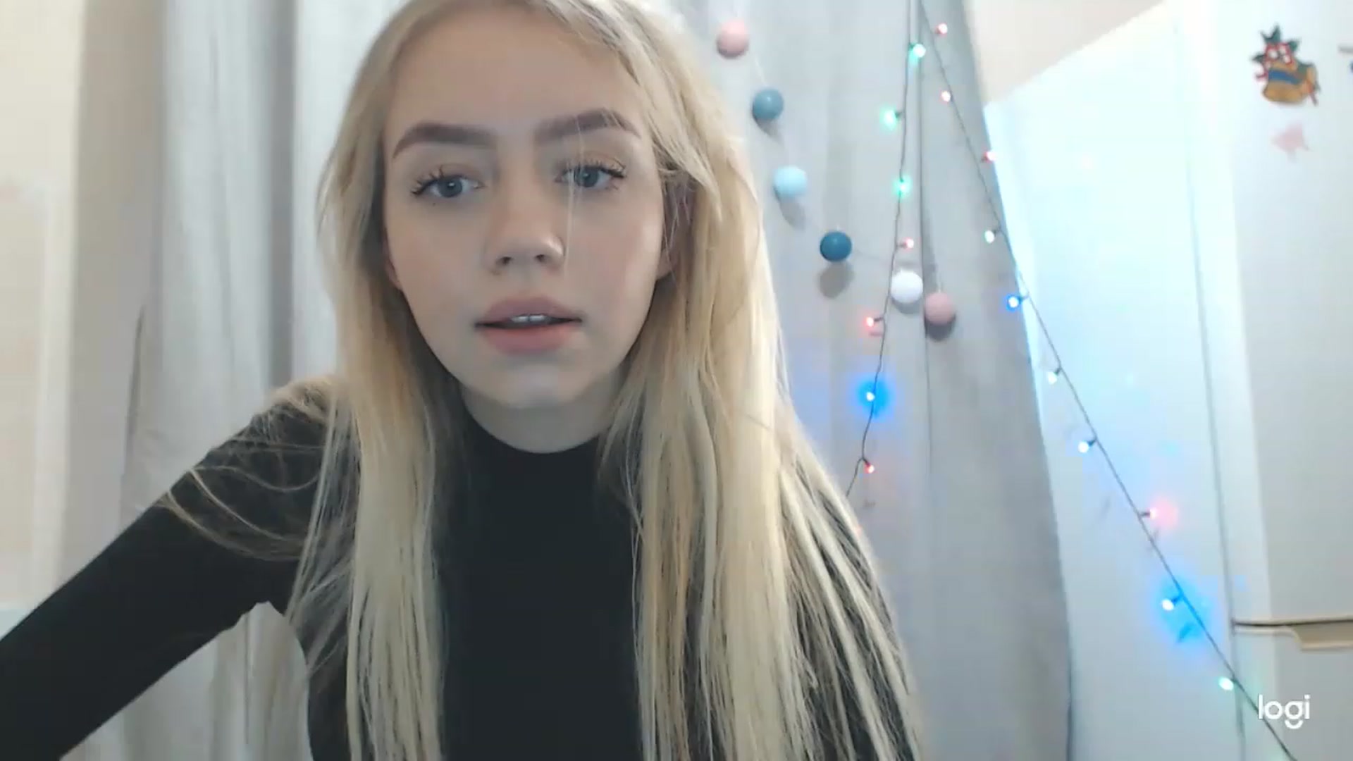 Gallery image thumbnail from CutieeBlondie's myfreecams stream on, 11/22/2022, 09:43 image 18 of 20