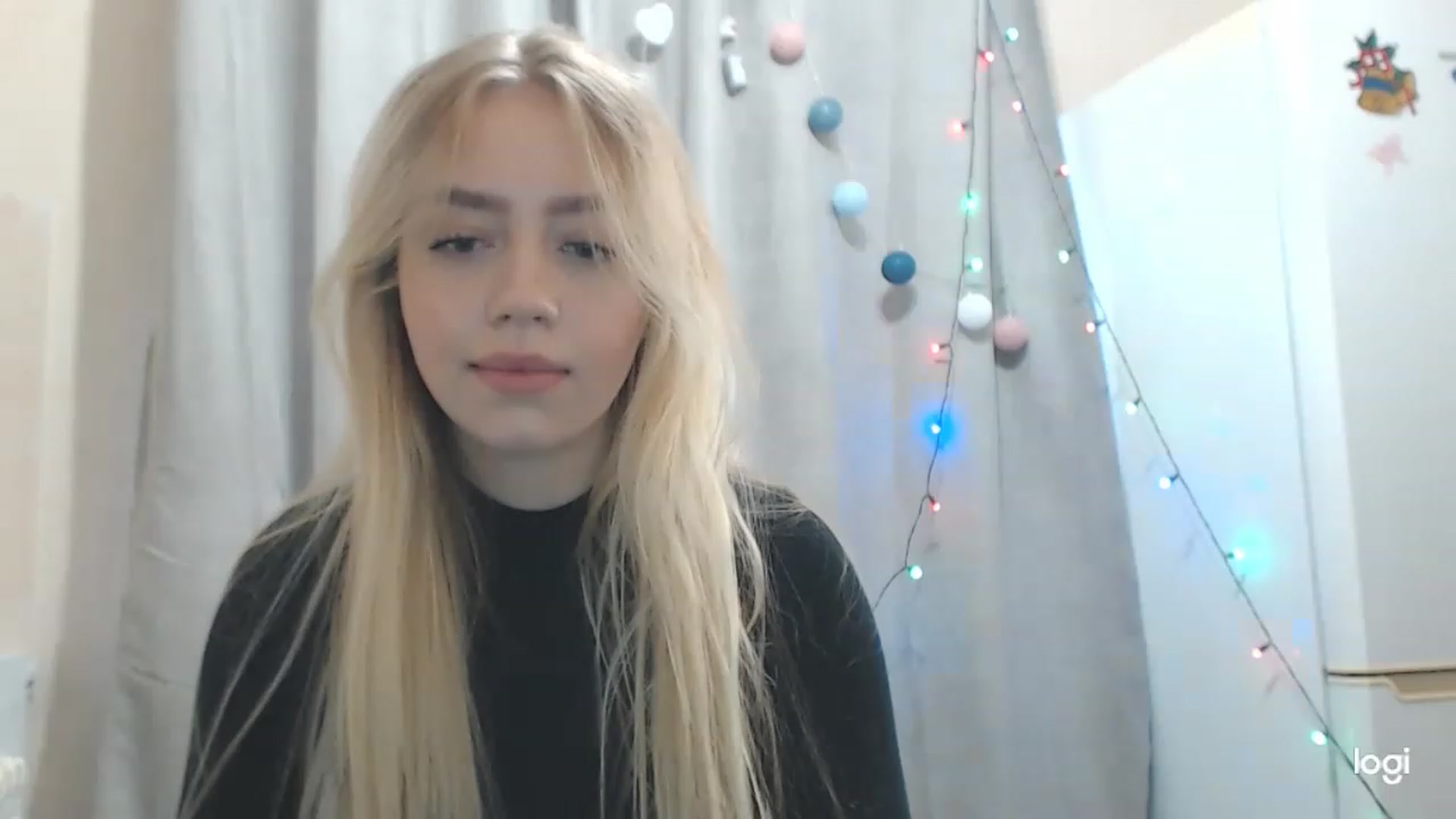 Gallery image thumbnail from CutieeBlondie's myfreecams stream on, 11/22/2022, 09:43 image 3 of 20