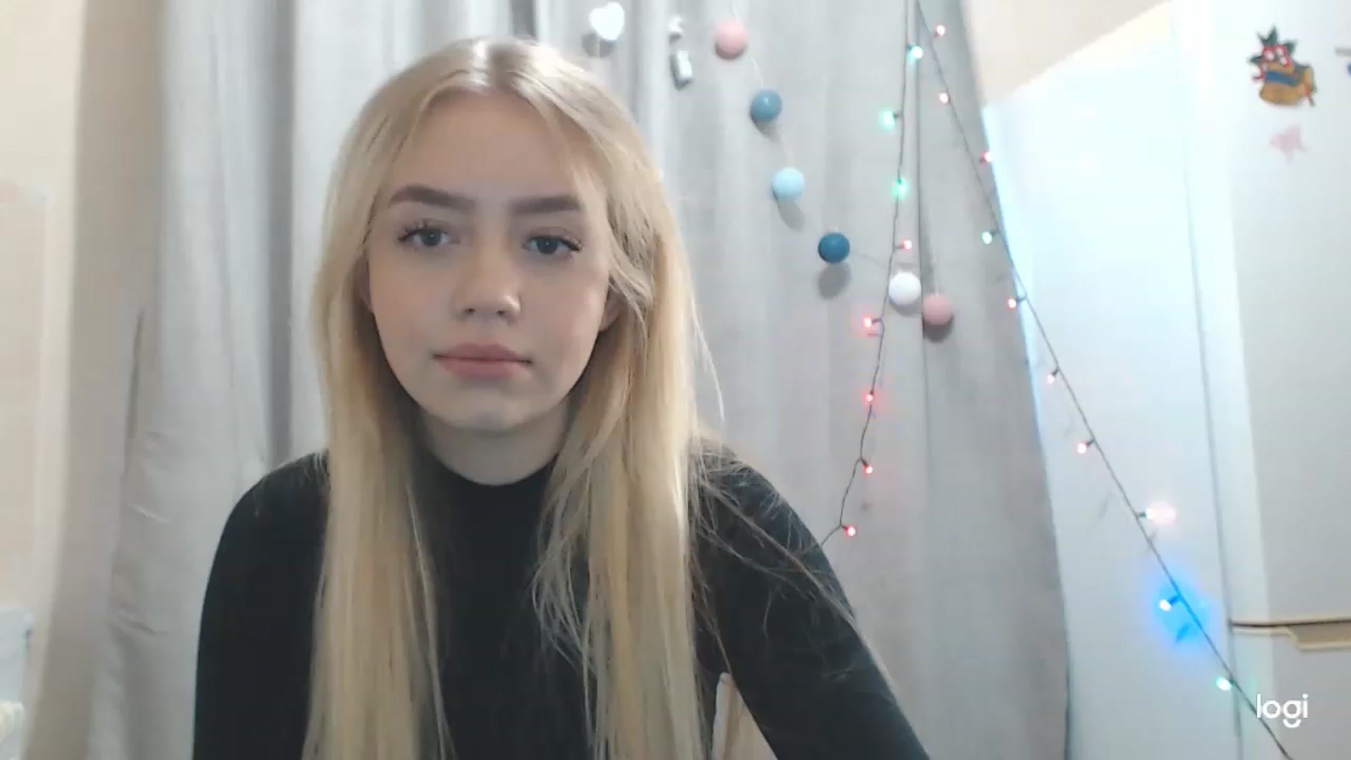 Gallery image thumbnail from CutieeBlondie's myfreecams stream on, 11/22/2022, 09:43 image 2 of 20