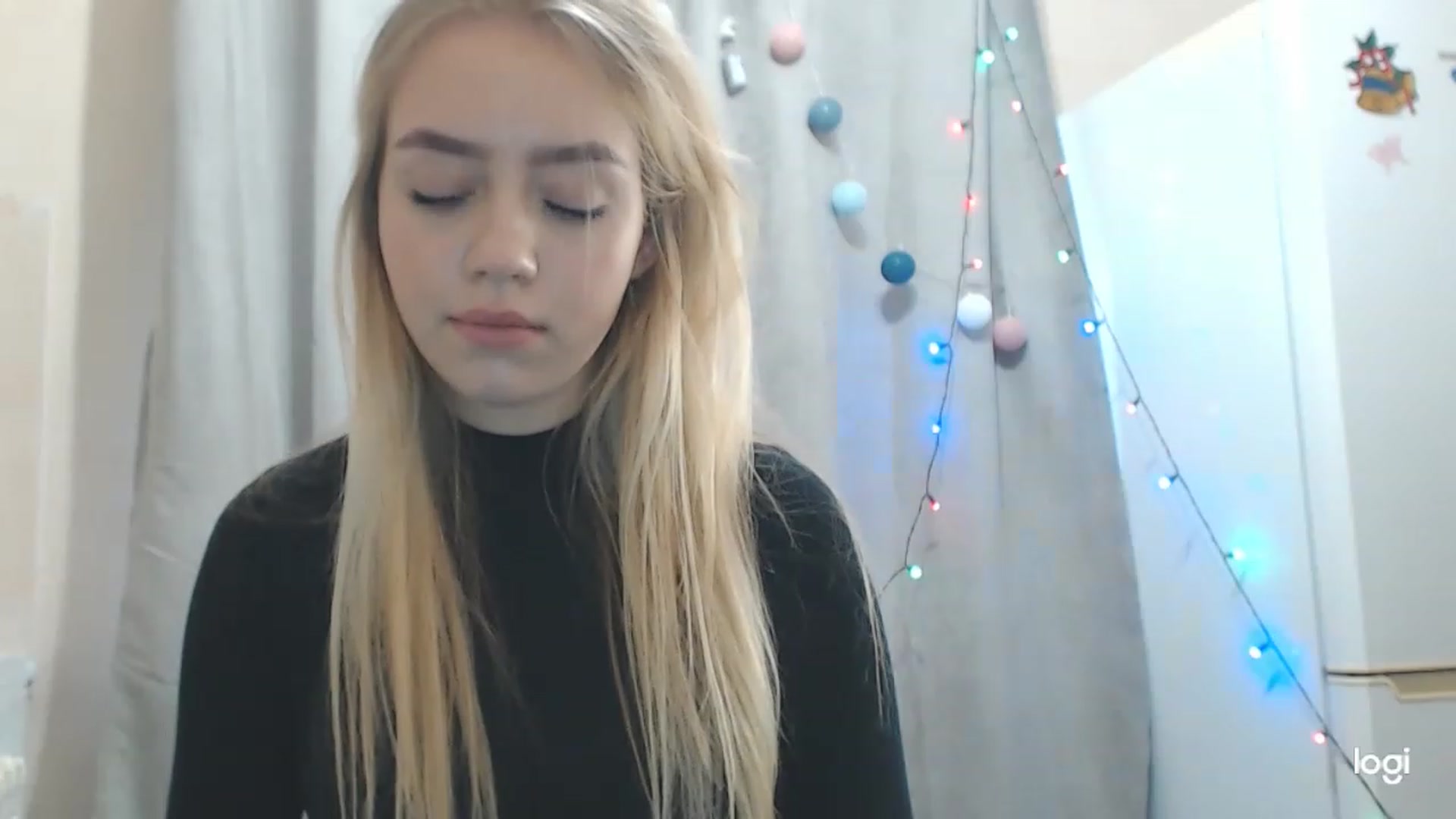 Gallery image thumbnail from CutieeBlondie's myfreecams stream on, 11/22/2022, 09:43 image 20 of 20