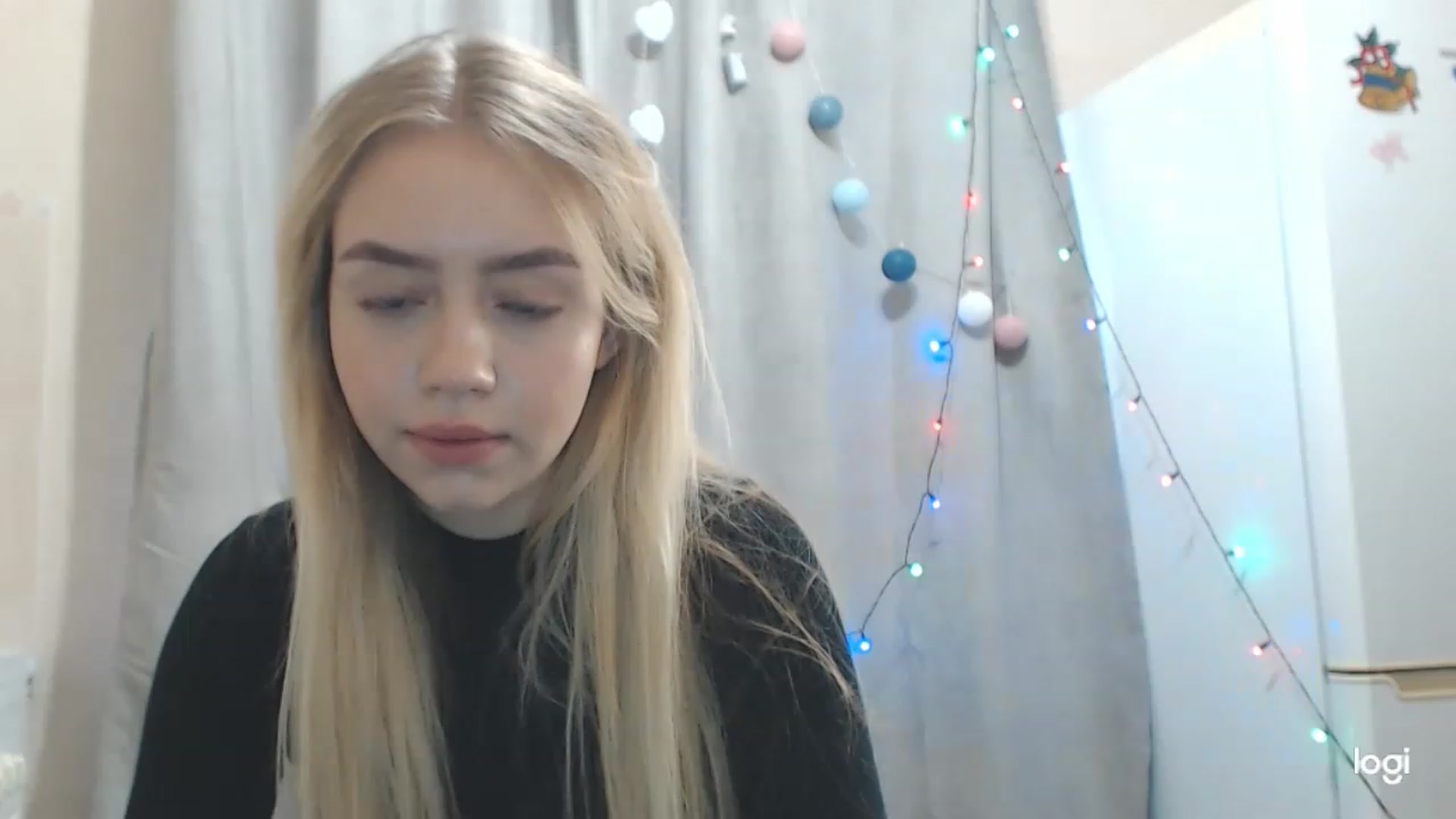 Gallery image thumbnail from CutieeBlondie's myfreecams stream on, 11/22/2022, 09:43 image 1 of 20