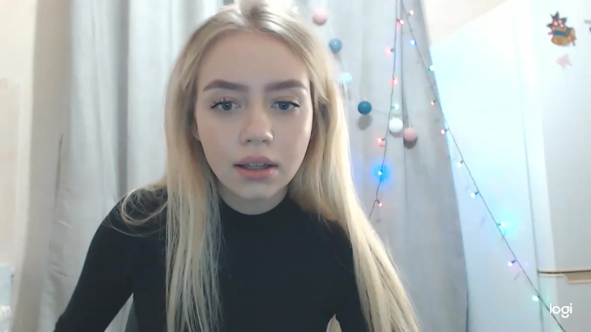 Gallery image thumbnail from CutieeBlondie's myfreecams stream on, 11/22/2022, 10:21 image 10 of 20