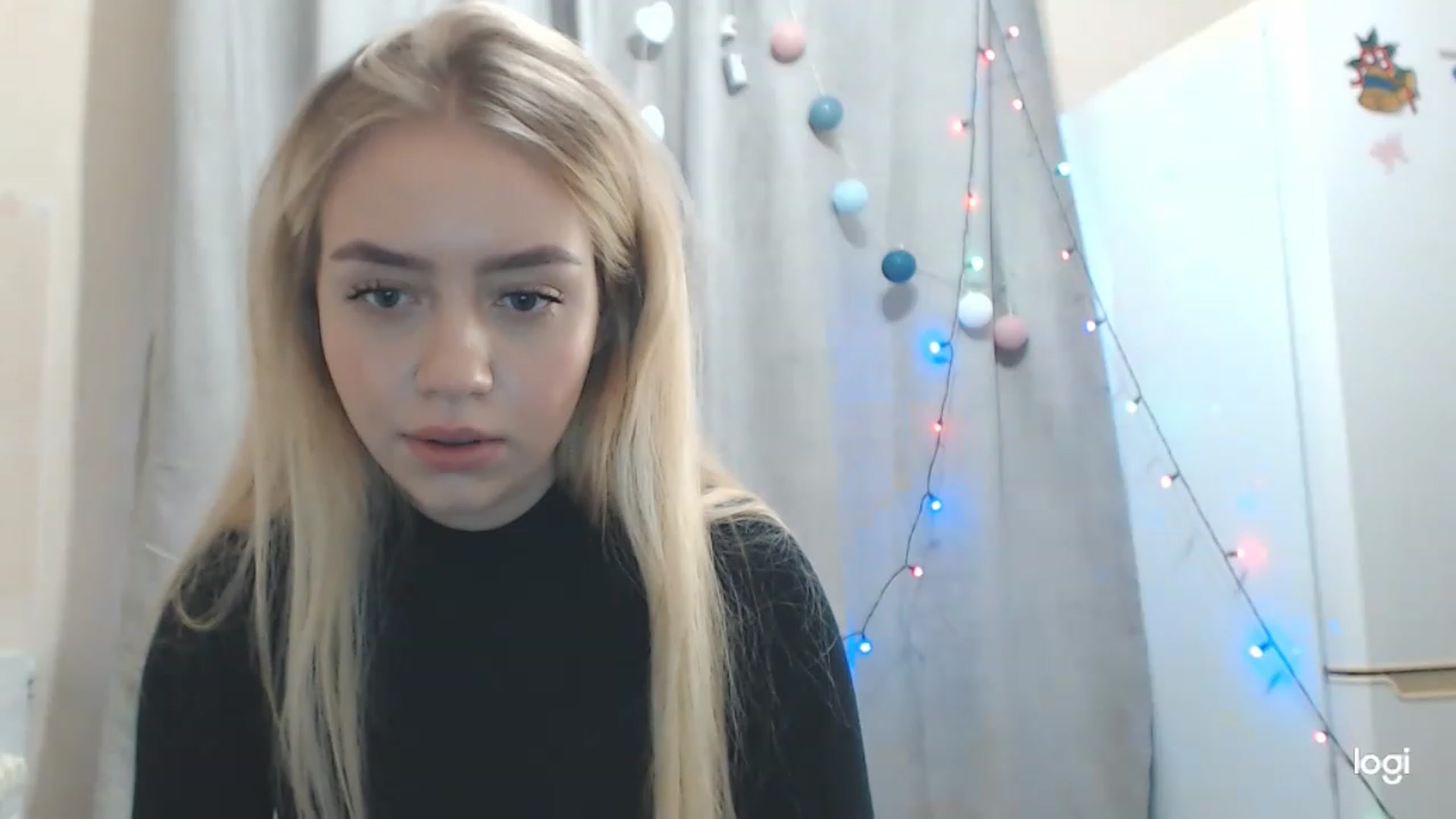 Gallery image thumbnail from CutieeBlondie's myfreecams stream on, 11/22/2022, 10:21 image 12 of 20