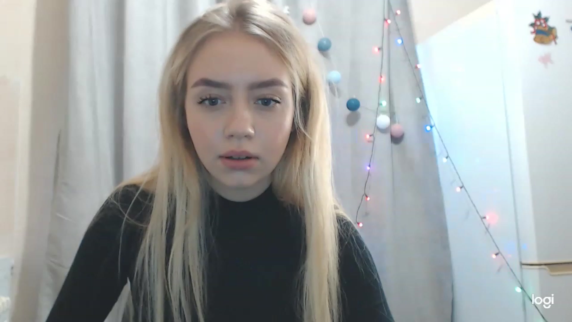 Gallery image thumbnail from CutieeBlondie's myfreecams stream on, 11/22/2022, 10:21 image 15 of 20