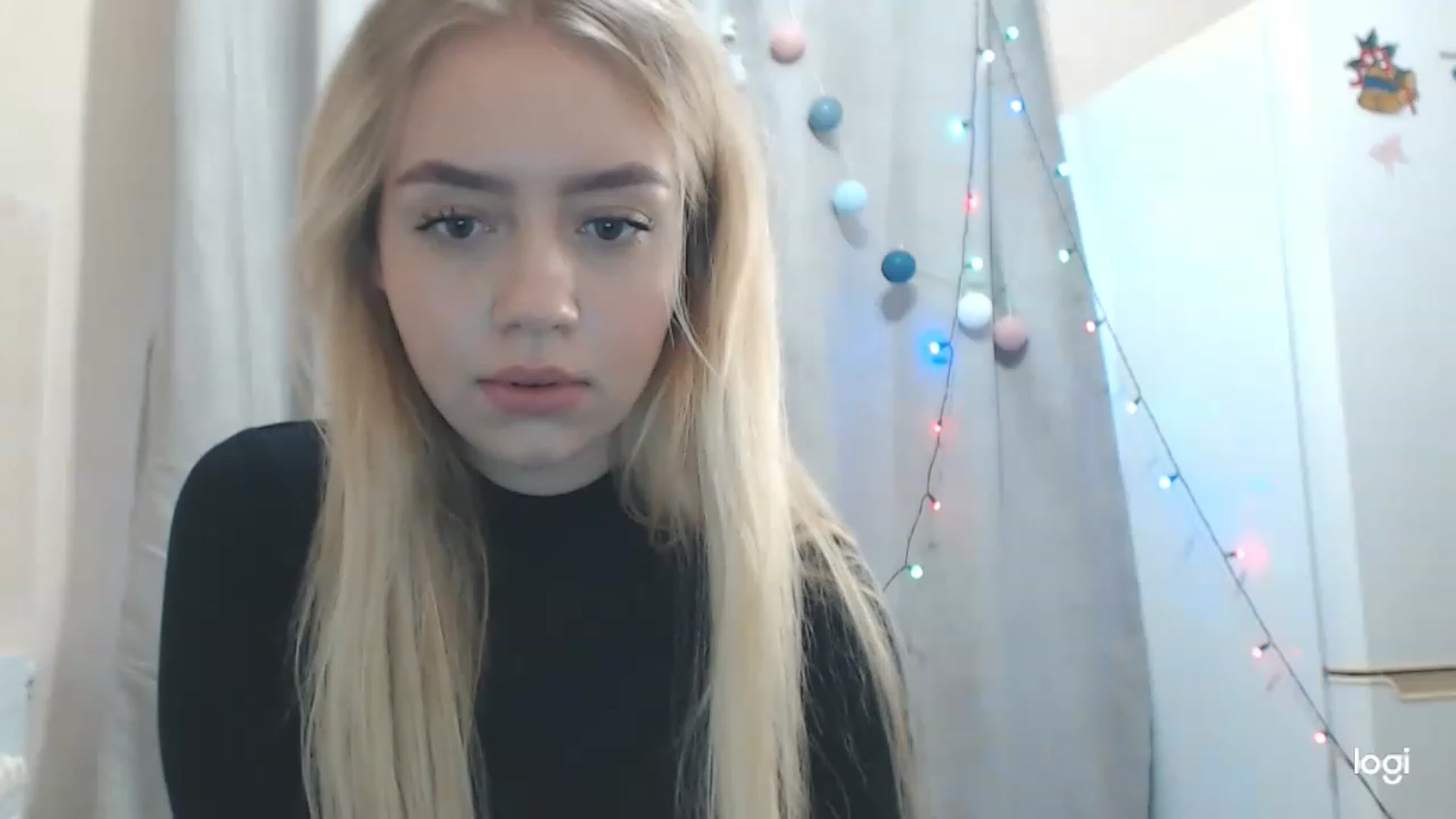 Gallery image thumbnail from CutieeBlondie's myfreecams stream on, 11/22/2022, 10:21 image 20 of 20