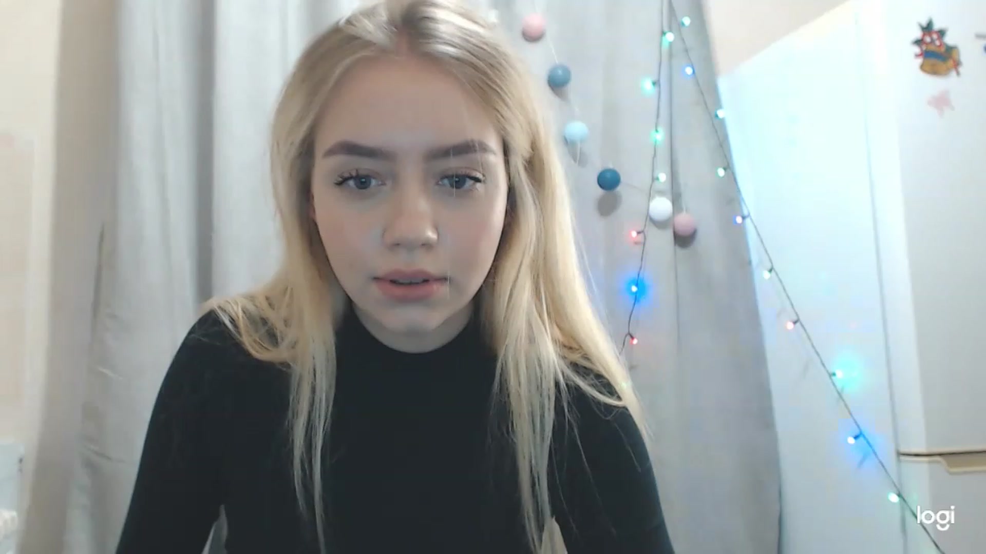 Gallery image thumbnail from CutieeBlondie's myfreecams stream on, 11/22/2022, 10:21 image 4 of 20