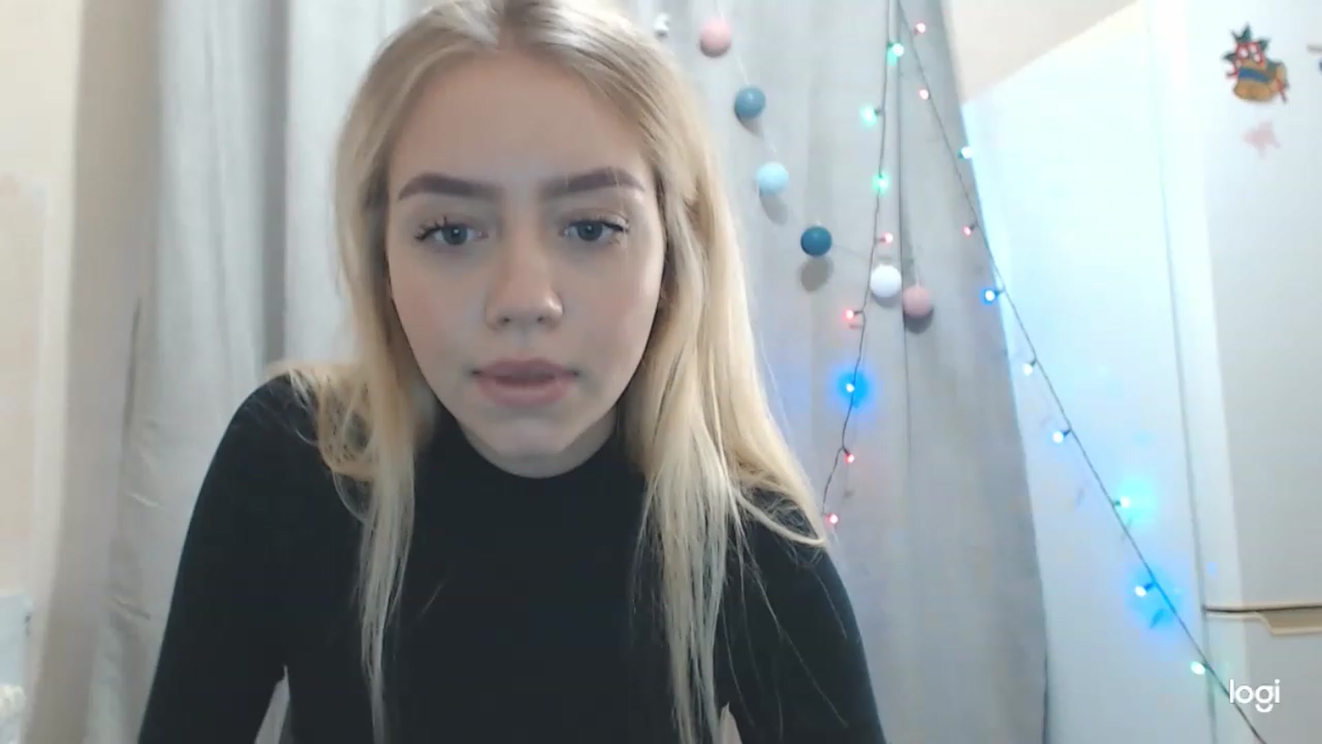 Gallery image thumbnail from CutieeBlondie's myfreecams stream on, 11/22/2022, 10:21 image 3 of 20