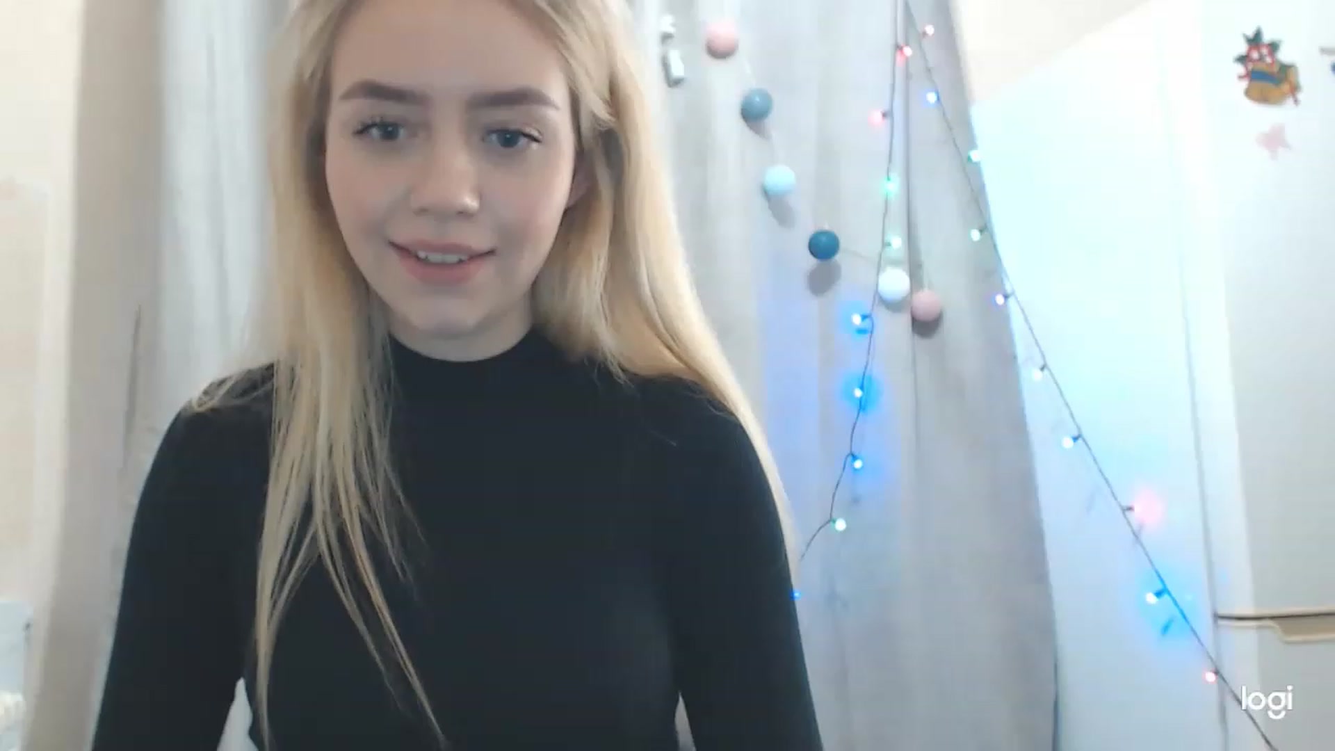 Gallery image thumbnail from CutieeBlondie's myfreecams stream on, 11/22/2022, 10:21 image 9 of 20