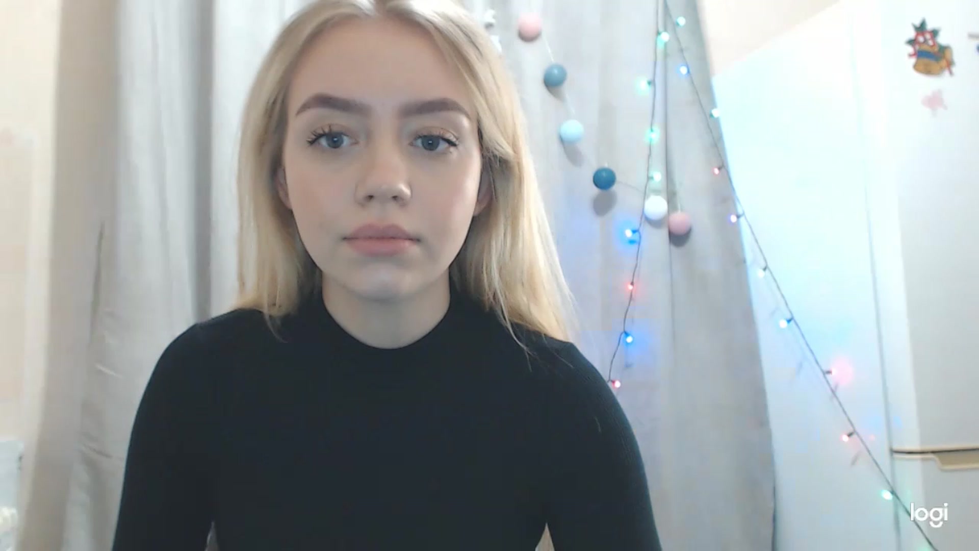 Gallery image thumbnail from CutieeBlondie's myfreecams stream on, 11/22/2022, 10:21 image 5 of 20