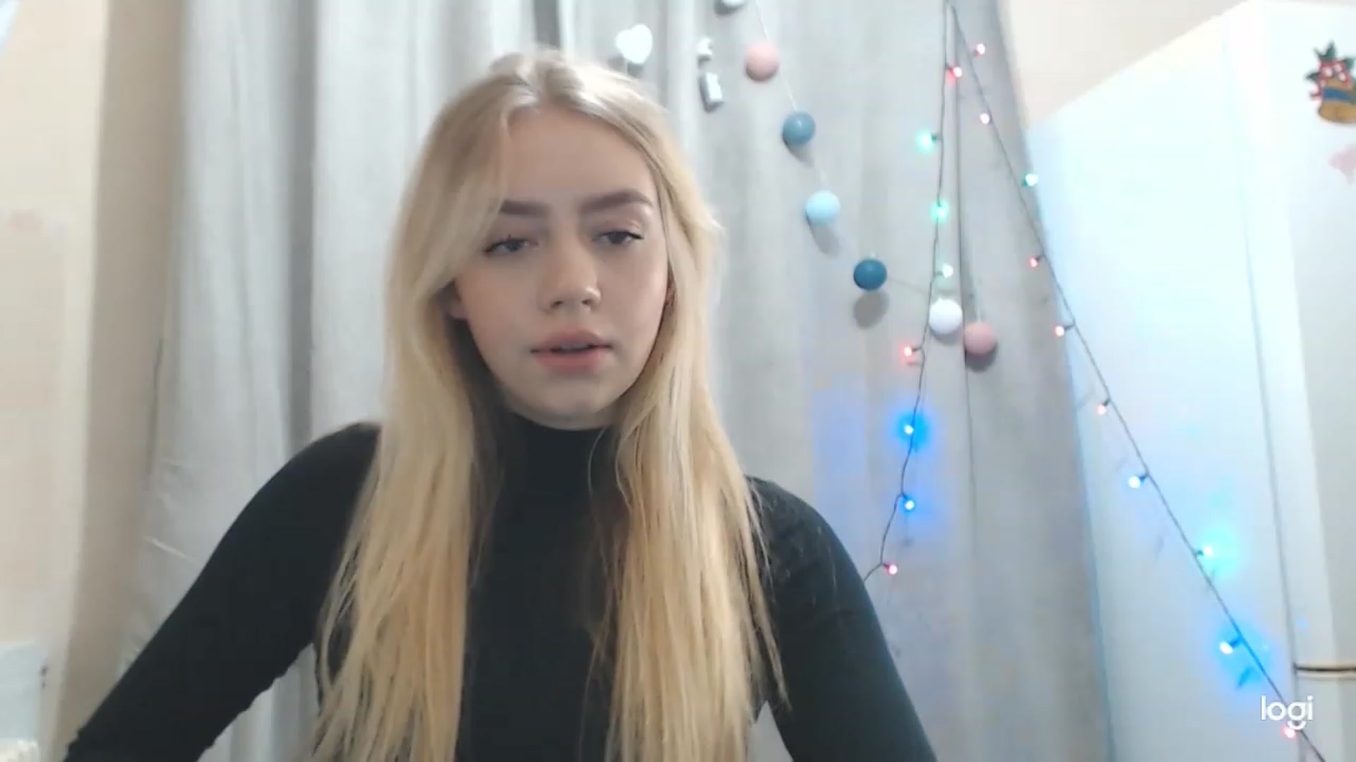 Gallery image thumbnail from CutieeBlondie's myfreecams stream on, 11/22/2022, 12:34 image 12 of 20