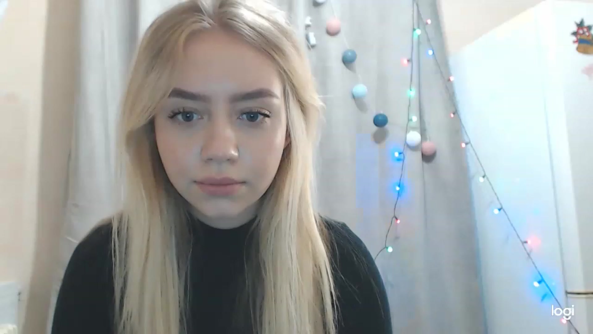 Gallery image thumbnail from CutieeBlondie's myfreecams stream on, 11/22/2022, 12:34 image 11 of 20