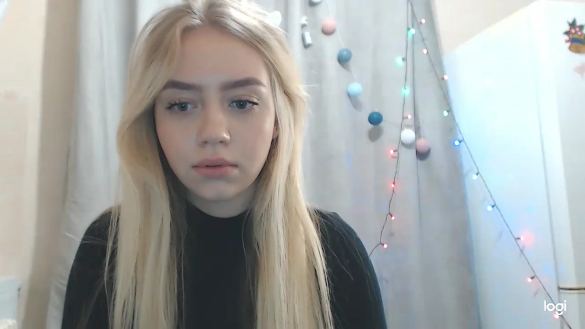Gallery image thumbnail from CutieeBlondie's myfreecams stream on, 11/22/2022, 12:34 image 9 of 20