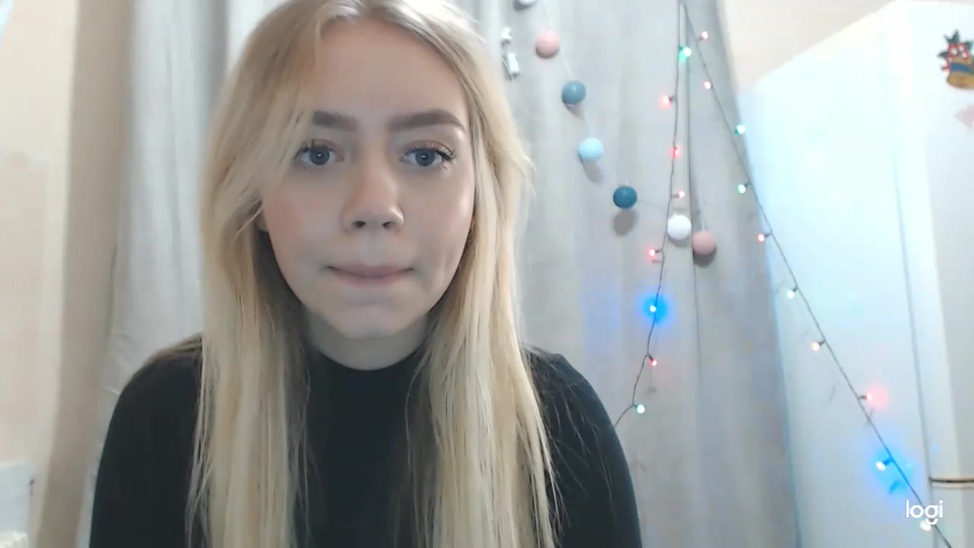 Gallery image thumbnail from CutieeBlondie's myfreecams stream on, 11/22/2022, 12:34 image 13 of 20