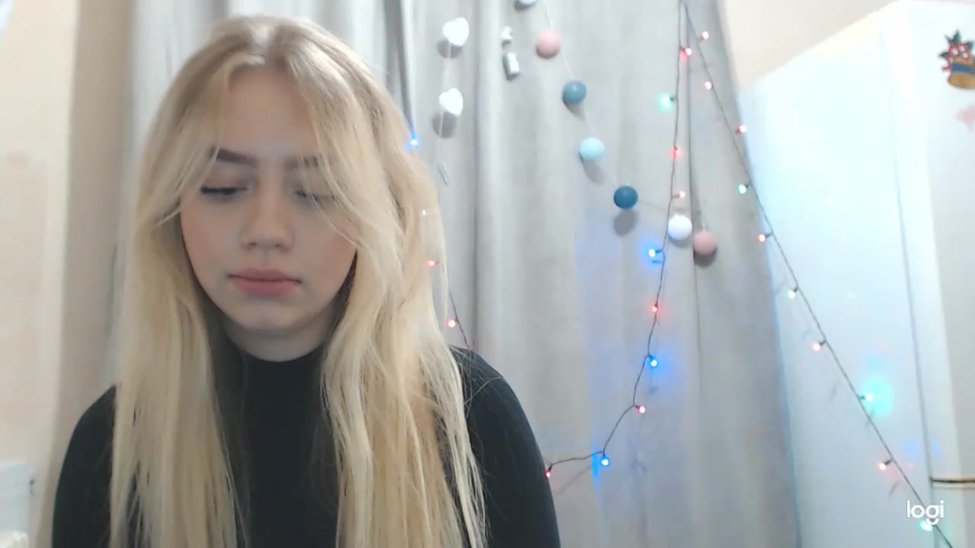 Gallery image thumbnail from CutieeBlondie's myfreecams stream on, 11/22/2022, 12:34 image 3 of 20