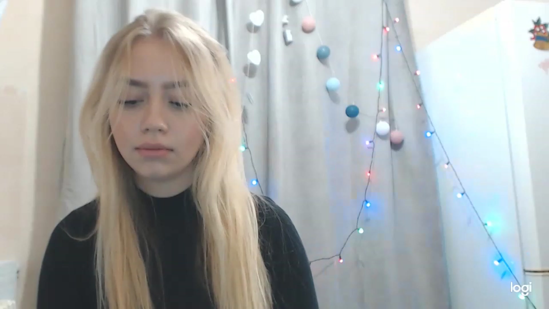 Gallery image thumbnail from CutieeBlondie's myfreecams stream on, 11/22/2022, 12:34 image 5 of 20