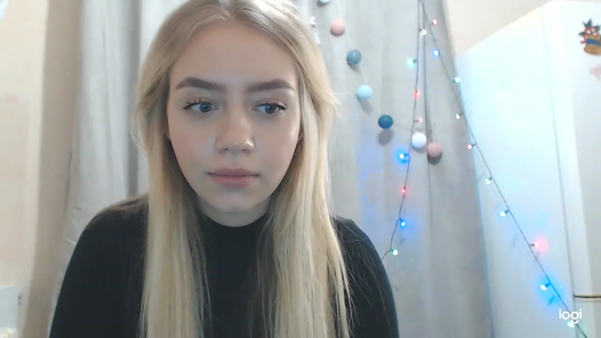 Gallery image thumbnail from CutieeBlondie's myfreecams stream on, 11/22/2022, 12:34 image 14 of 20