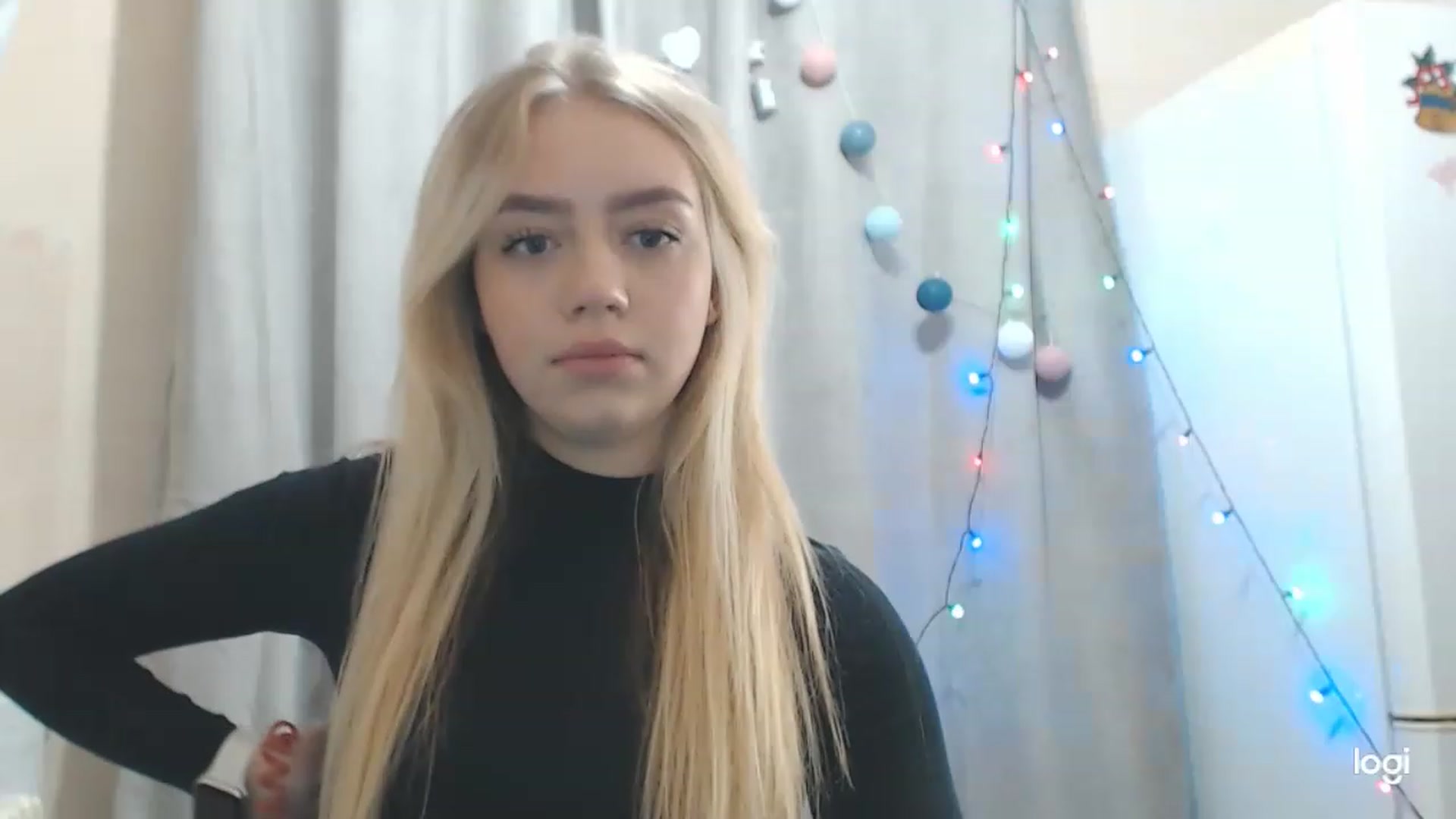 Gallery image thumbnail from CutieeBlondie's myfreecams stream on, 11/22/2022, 12:34 image 10 of 20