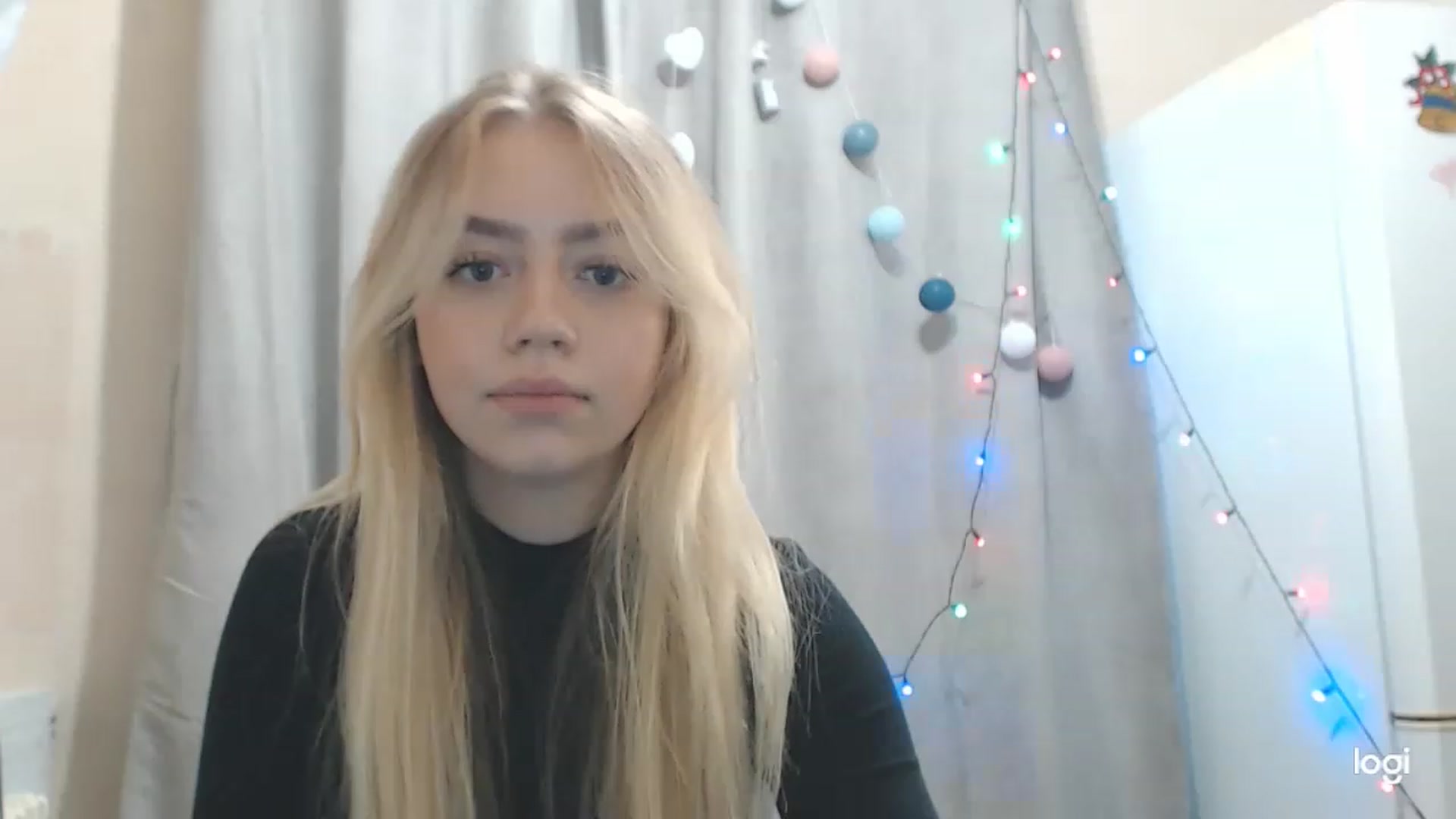 Gallery image thumbnail from CutieeBlondie's myfreecams stream on, 11/22/2022, 13:01 image 11 of 20