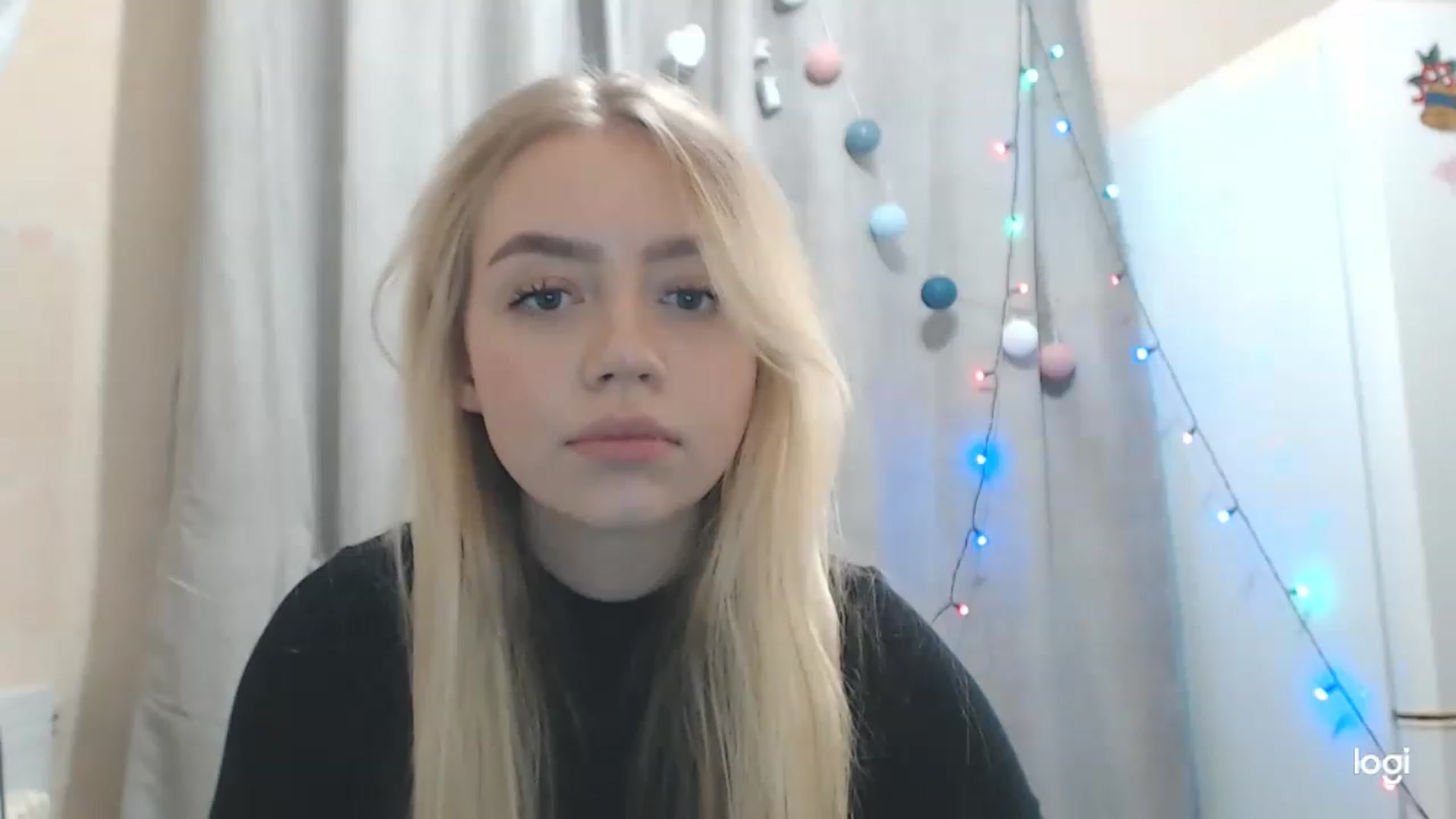 Gallery image thumbnail from CutieeBlondie's myfreecams stream on, 11/22/2022, 13:01 image 18 of 20
