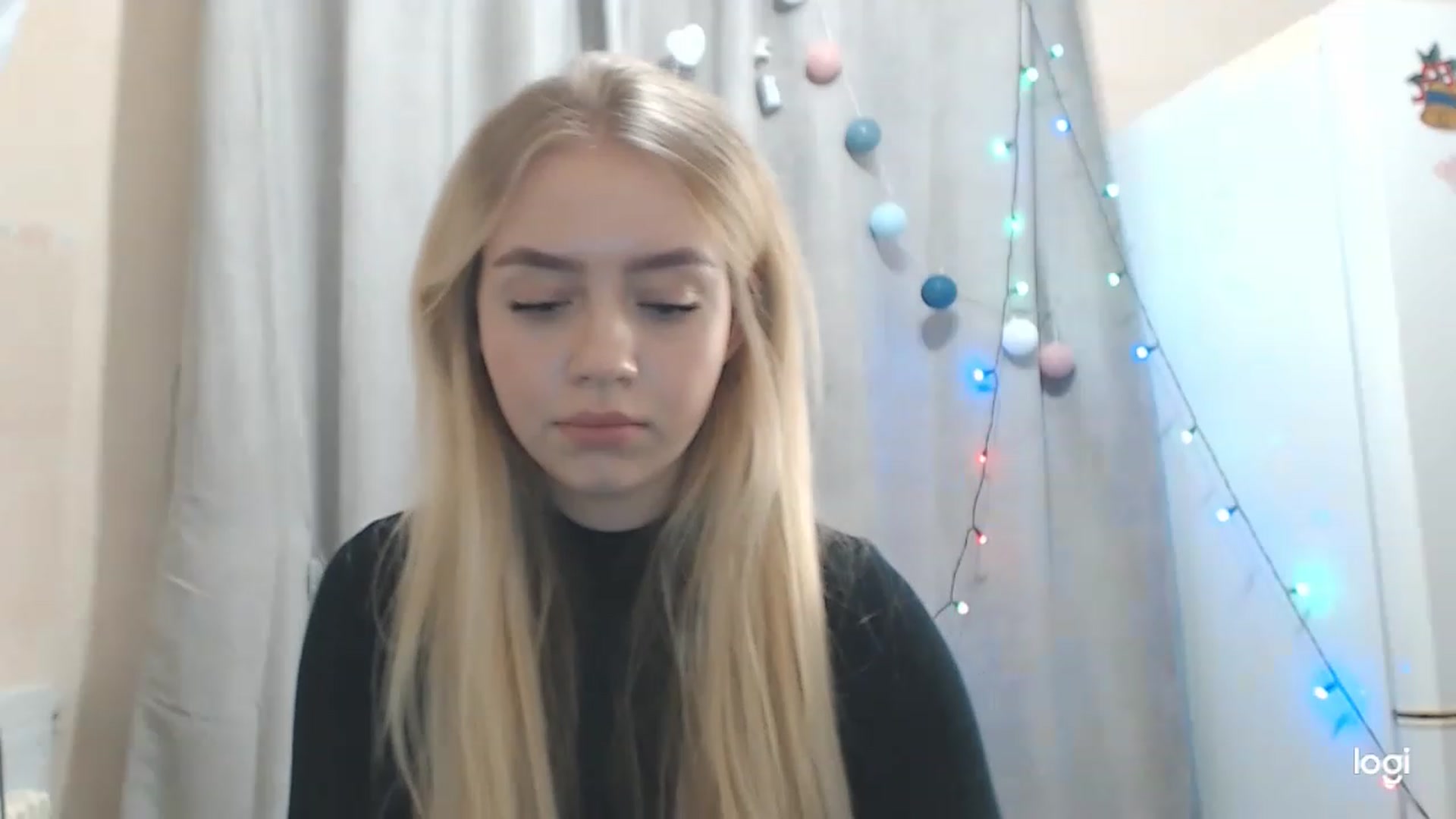 Gallery image thumbnail from CutieeBlondie's myfreecams stream on, 11/22/2022, 13:01 image 7 of 20