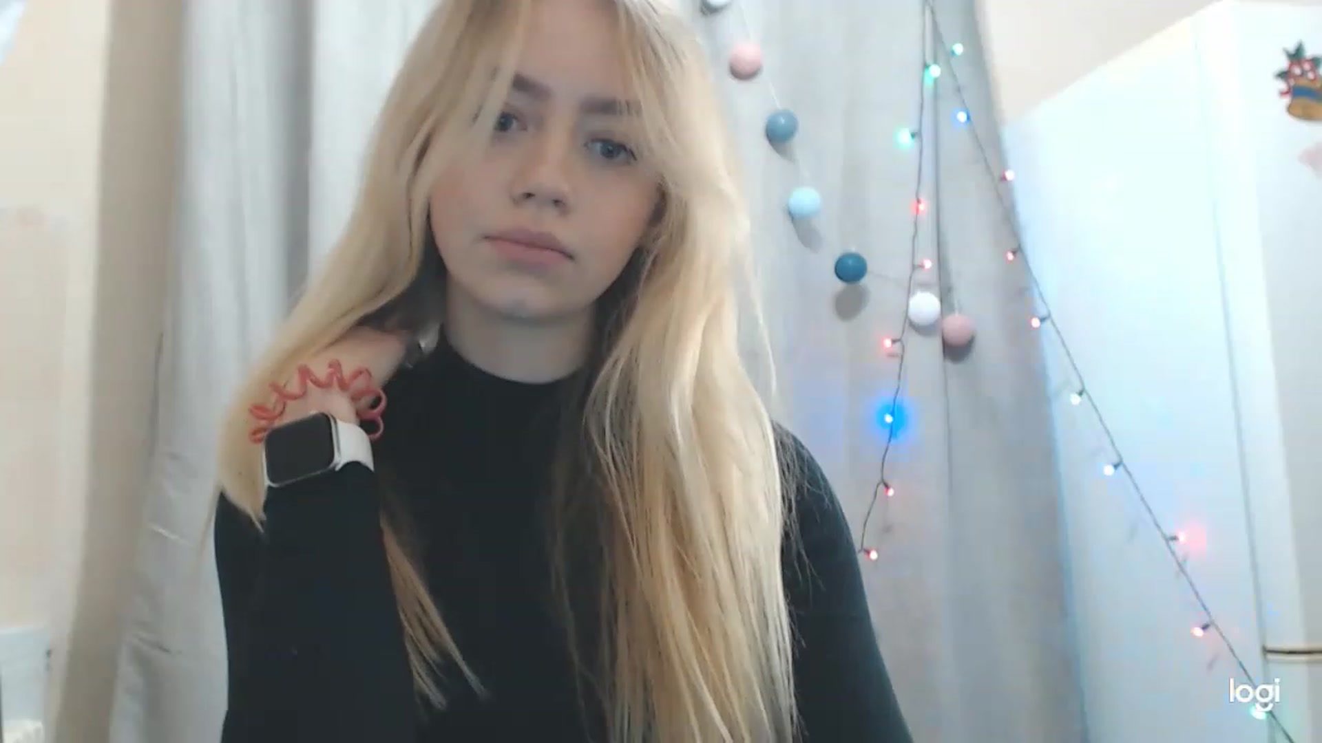 Gallery image thumbnail from CutieeBlondie's myfreecams stream on, 11/22/2022, 13:01 image 12 of 20