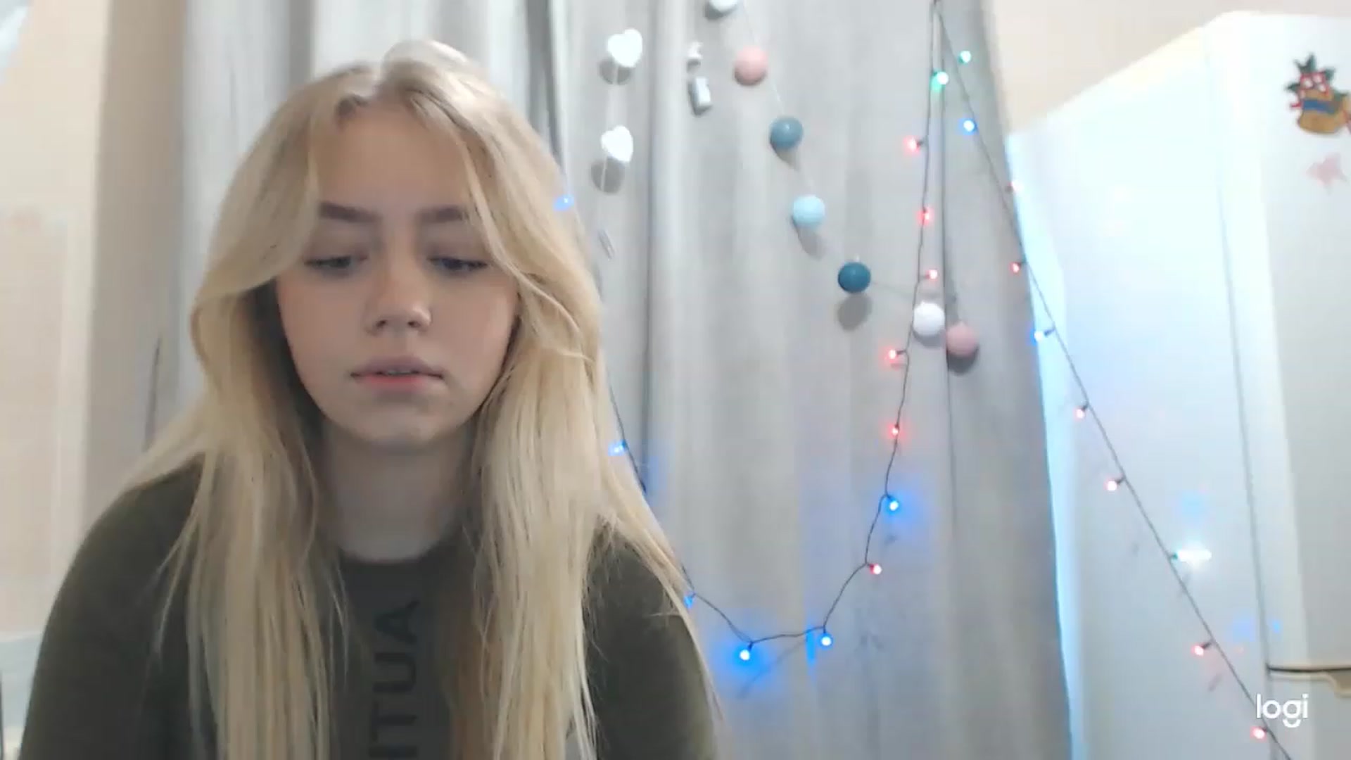 Gallery image thumbnail from CutieeBlondie's myfreecams stream on, 11/25/2022, 10:49 image 10 of 20