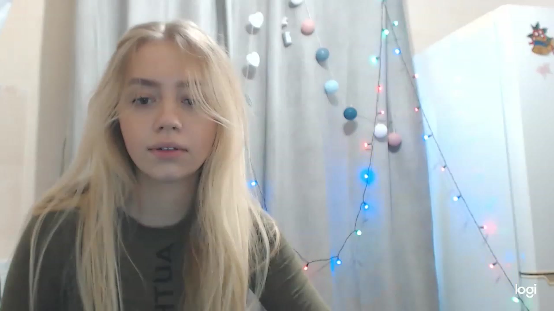 Gallery image thumbnail from CutieeBlondie's myfreecams stream on, 11/25/2022, 10:49 image 3 of 20