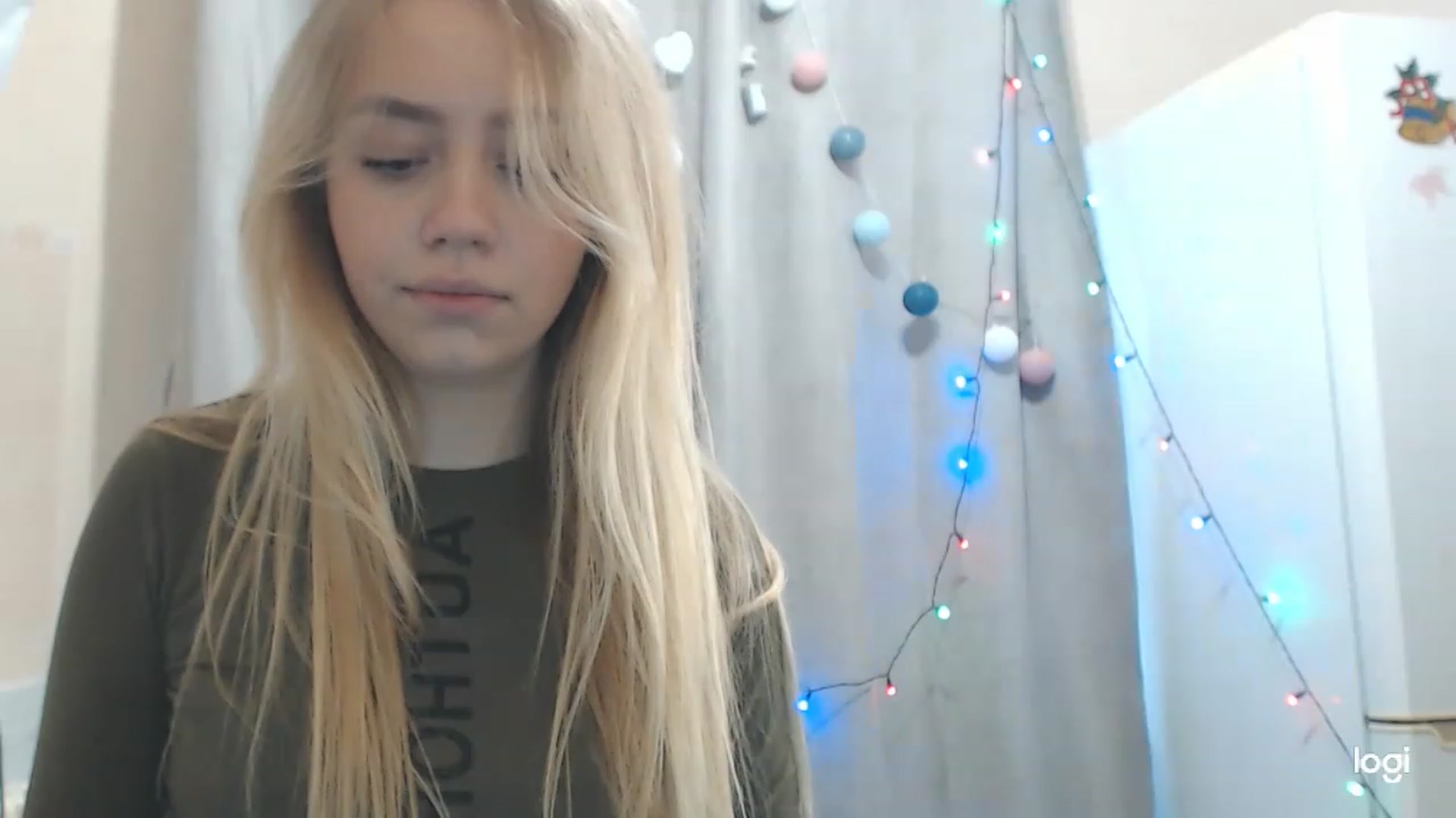 Gallery image thumbnail from CutieeBlondie's myfreecams stream on, 11/25/2022, 10:49 image 5 of 20
