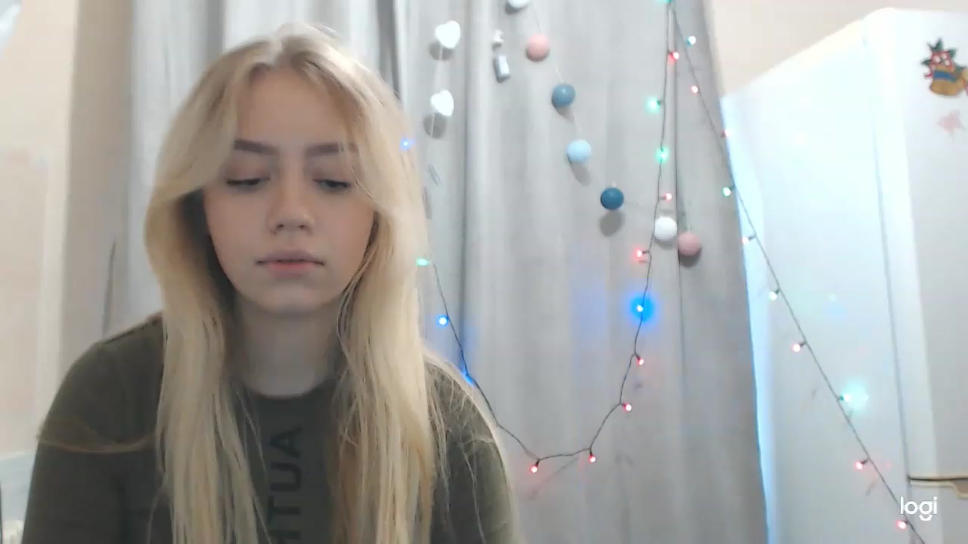 Gallery image thumbnail from CutieeBlondie's myfreecams stream on, 11/25/2022, 10:49 image 7 of 20