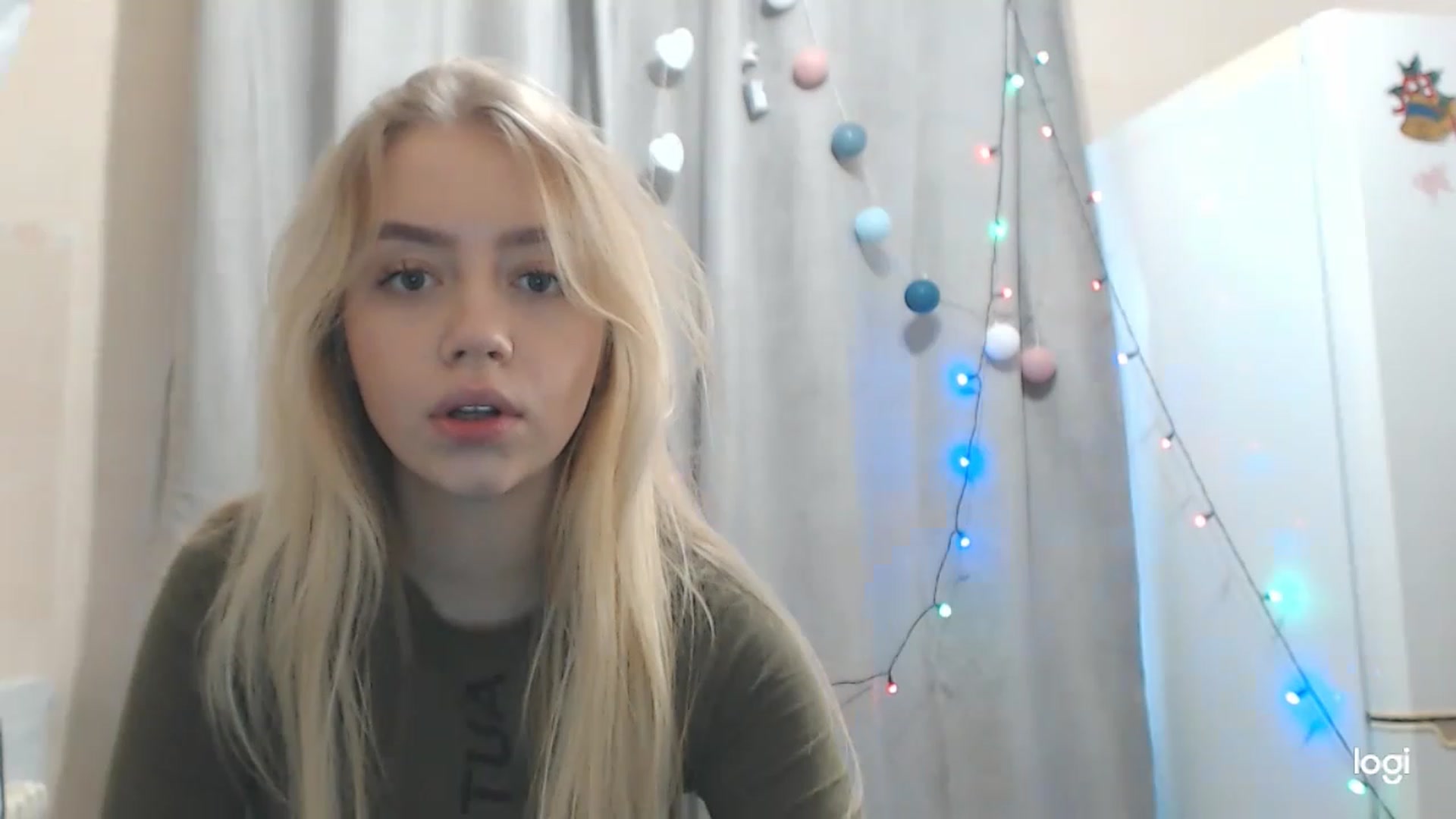 Gallery image thumbnail from CutieeBlondie's myfreecams stream on, 11/25/2022, 10:49 image 19 of 20