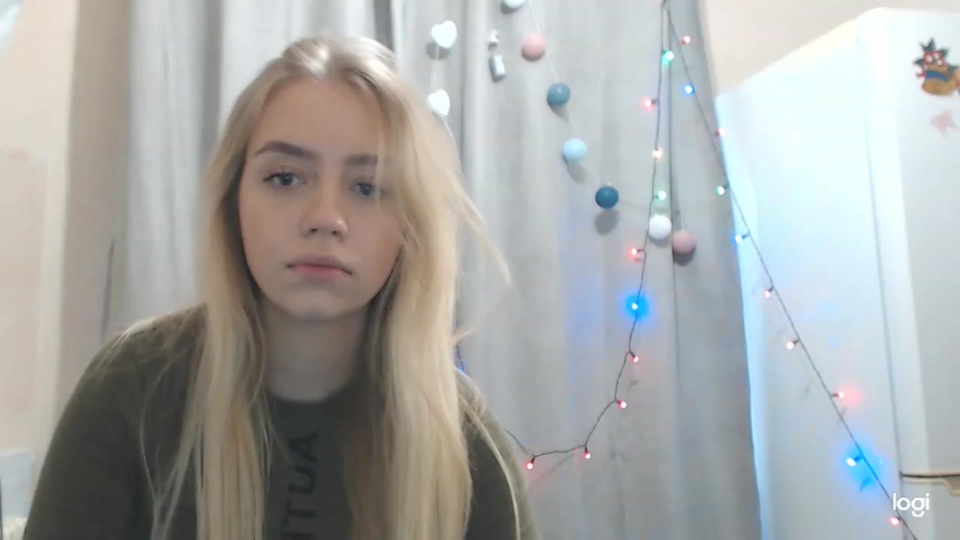 Gallery image thumbnail from CutieeBlondie's myfreecams stream on, 11/25/2022, 10:49 image 11 of 20