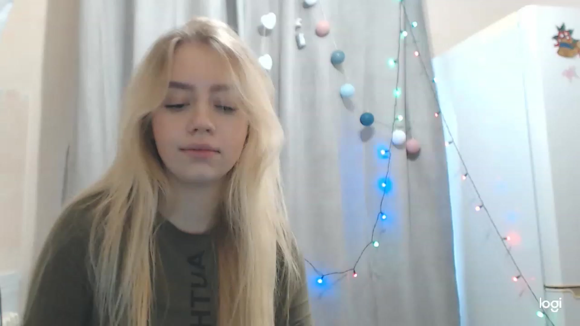 Gallery image thumbnail from CutieeBlondie's myfreecams stream on, 11/25/2022, 11:58 image 12 of 20