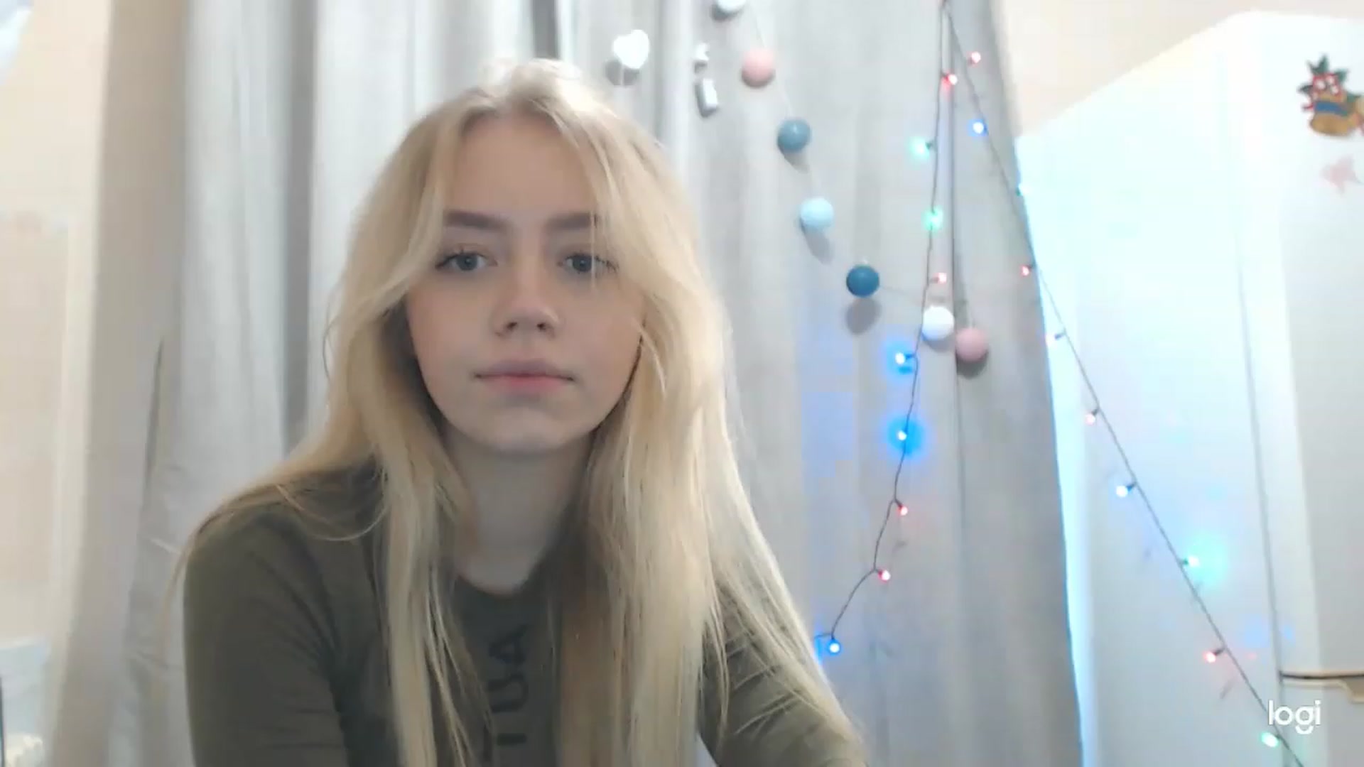 Gallery image thumbnail from CutieeBlondie's myfreecams stream on, 11/25/2022, 11:58 image 7 of 20