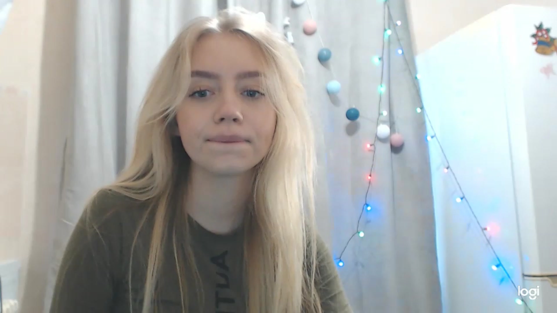 Gallery image thumbnail from CutieeBlondie's myfreecams stream on, 11/25/2022, 11:58 image 18 of 20