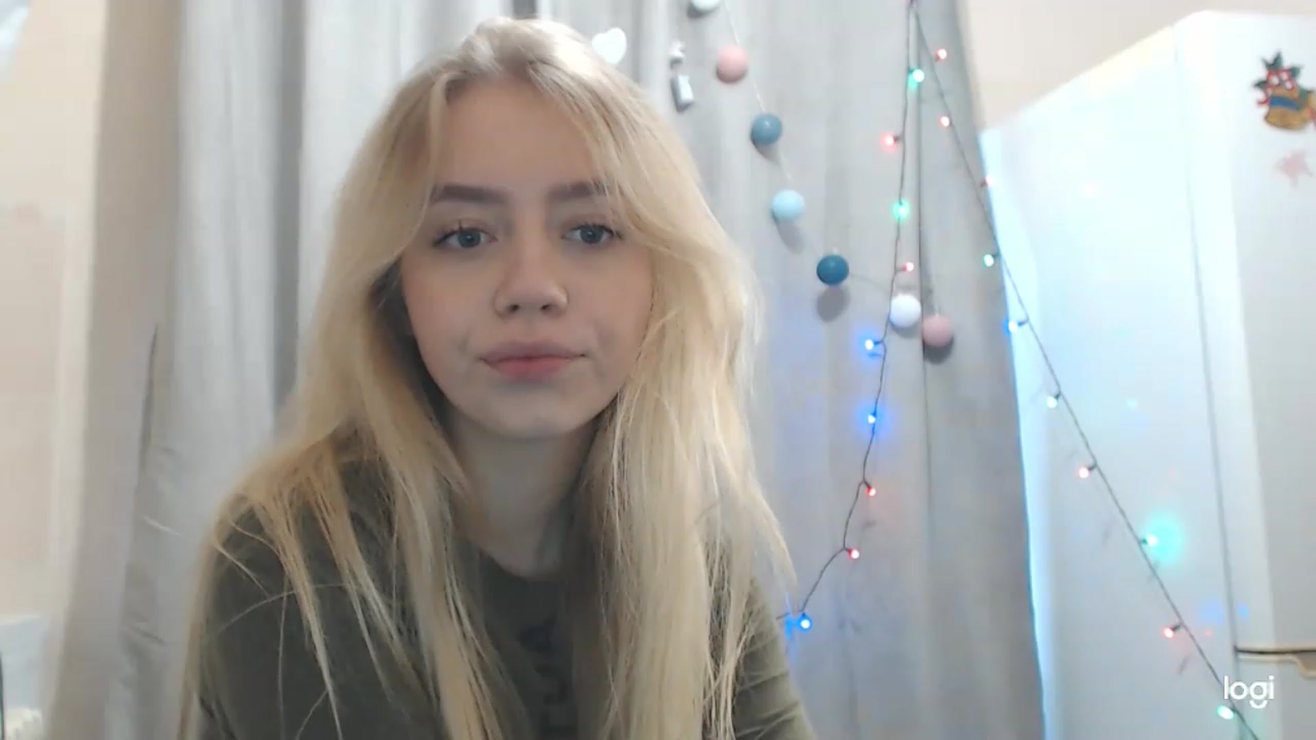 Gallery image thumbnail from CutieeBlondie's myfreecams stream on, 11/25/2022, 11:58 image 10 of 20