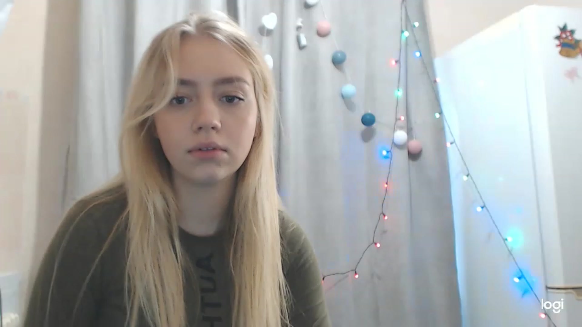 Gallery image thumbnail from CutieeBlondie's myfreecams stream on, 11/25/2022, 11:58 image 16 of 20