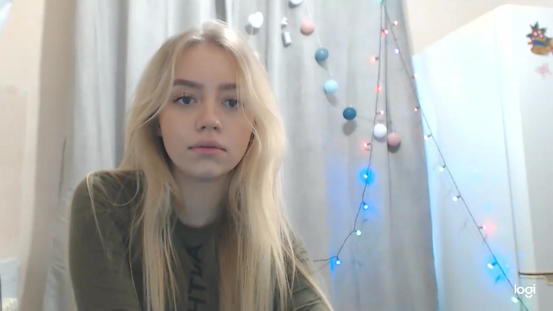 Gallery image thumbnail from CutieeBlondie's myfreecams stream on, 11/25/2022, 11:58 image 3 of 20