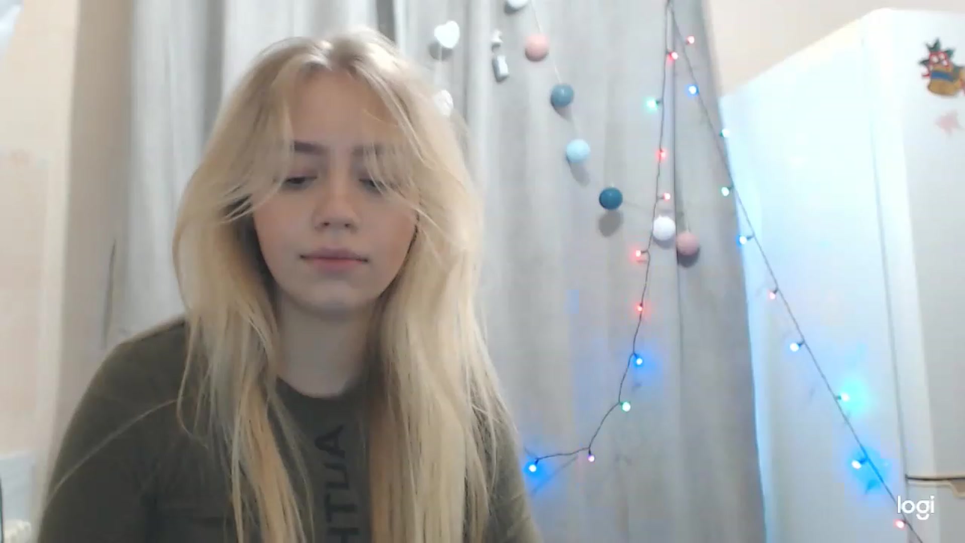 Gallery image thumbnail from CutieeBlondie's myfreecams stream on, 11/25/2022, 11:58 image 19 of 20