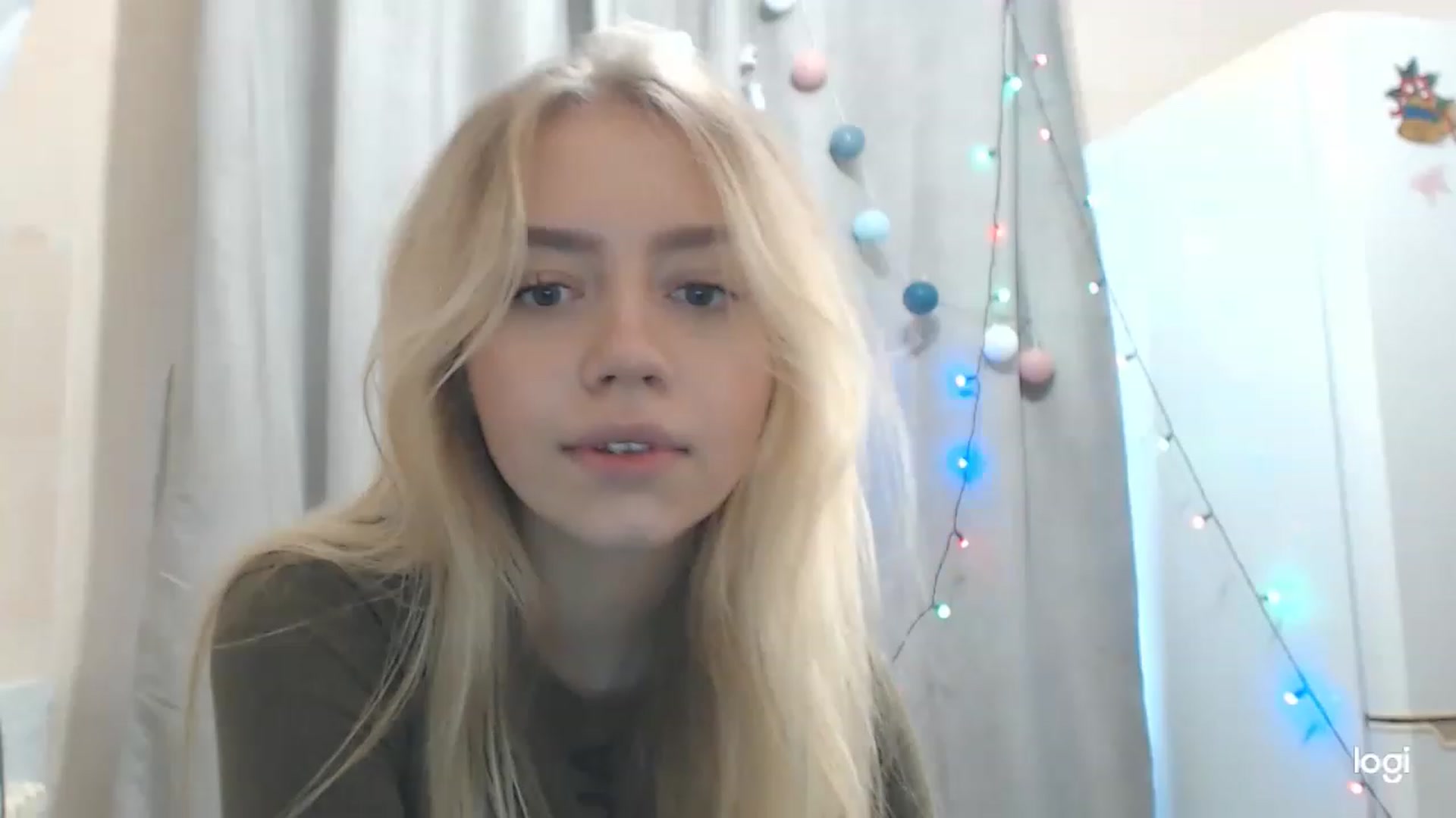 Gallery image thumbnail from CutieeBlondie's myfreecams stream on, 11/25/2022, 11:58 image 6 of 20