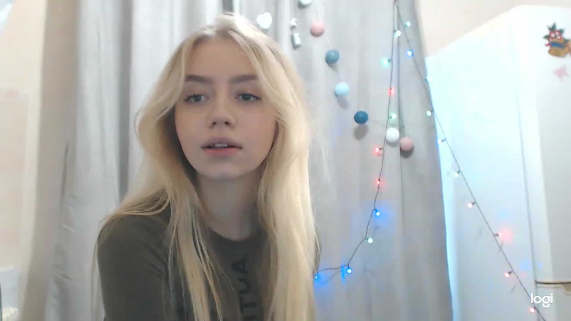 Gallery image thumbnail from CutieeBlondie's myfreecams stream on, 11/25/2022, 11:58 image 5 of 20